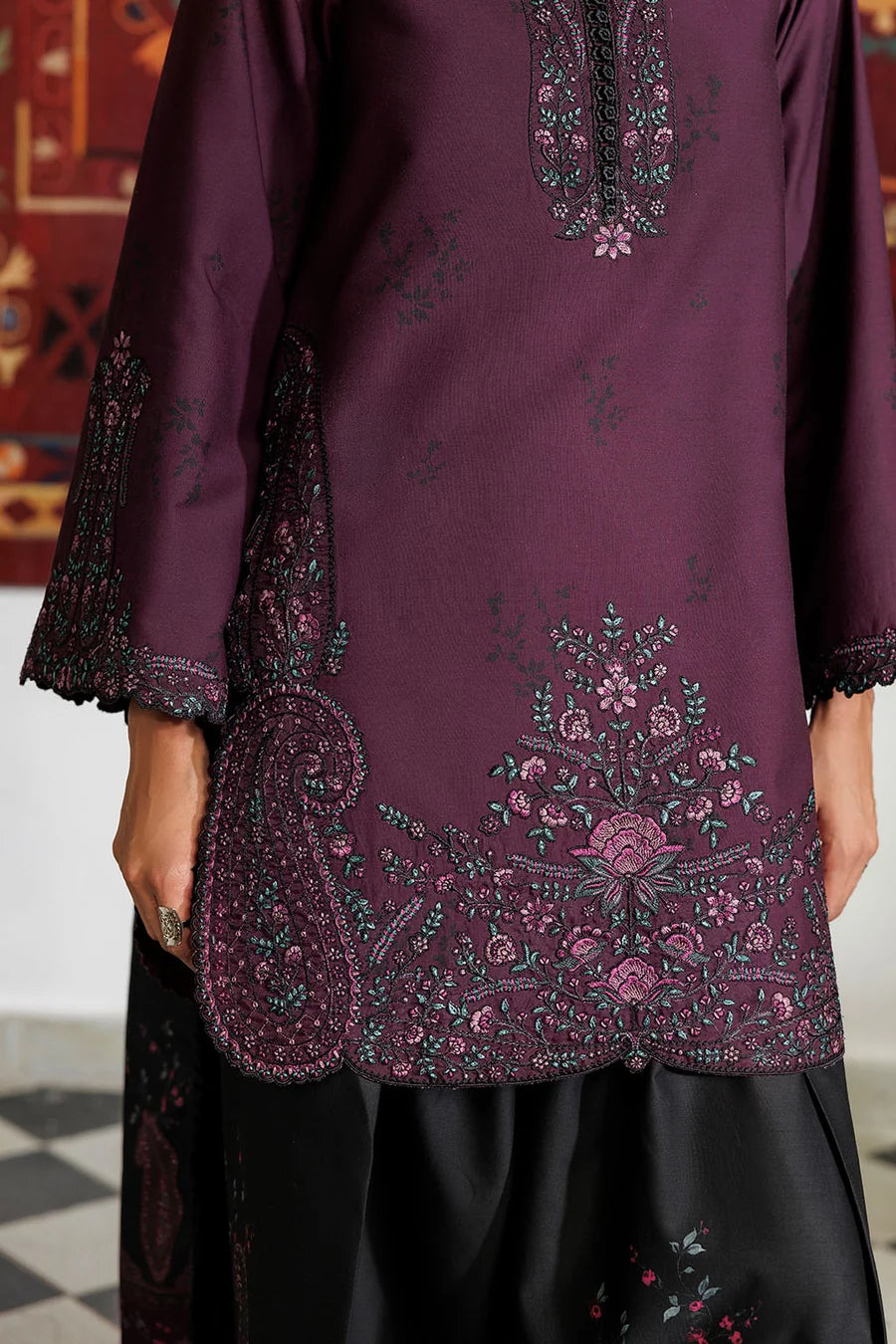 Iznik - Pre-Fall'26 - Printed Embroidered Viscose - IPF-22