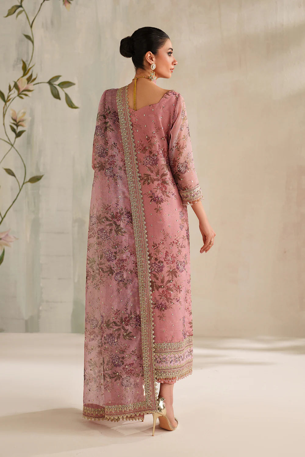 Baroque -EMBROIDERED COTTON NET UF-4374
