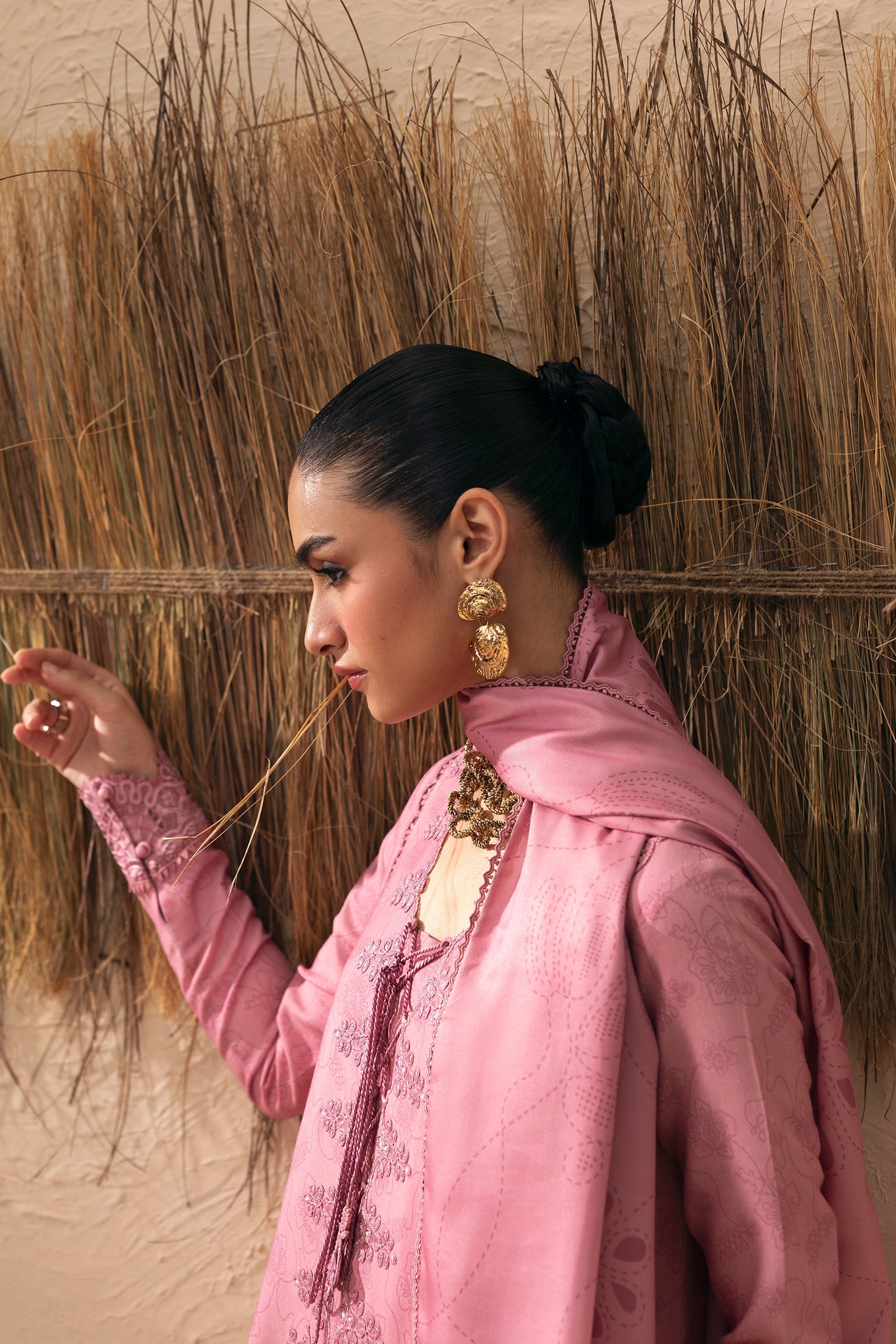 Qalamkar - QPrints Winter '26 - Linen - QPW-07 (A) Seema