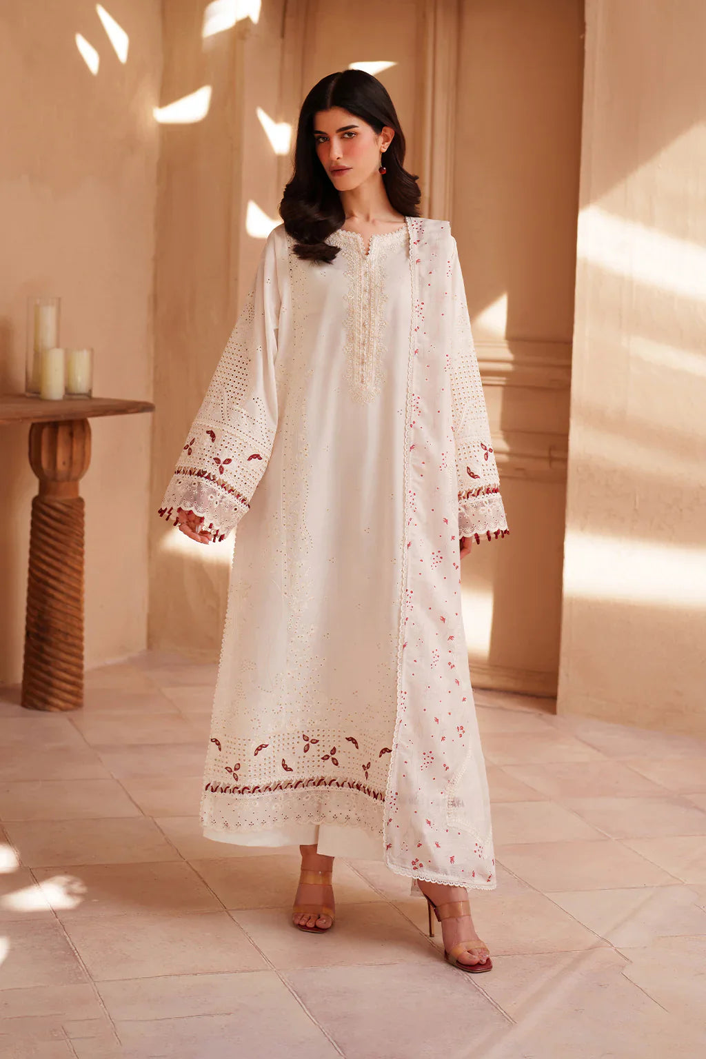 EL-06 Embroidered Lawn