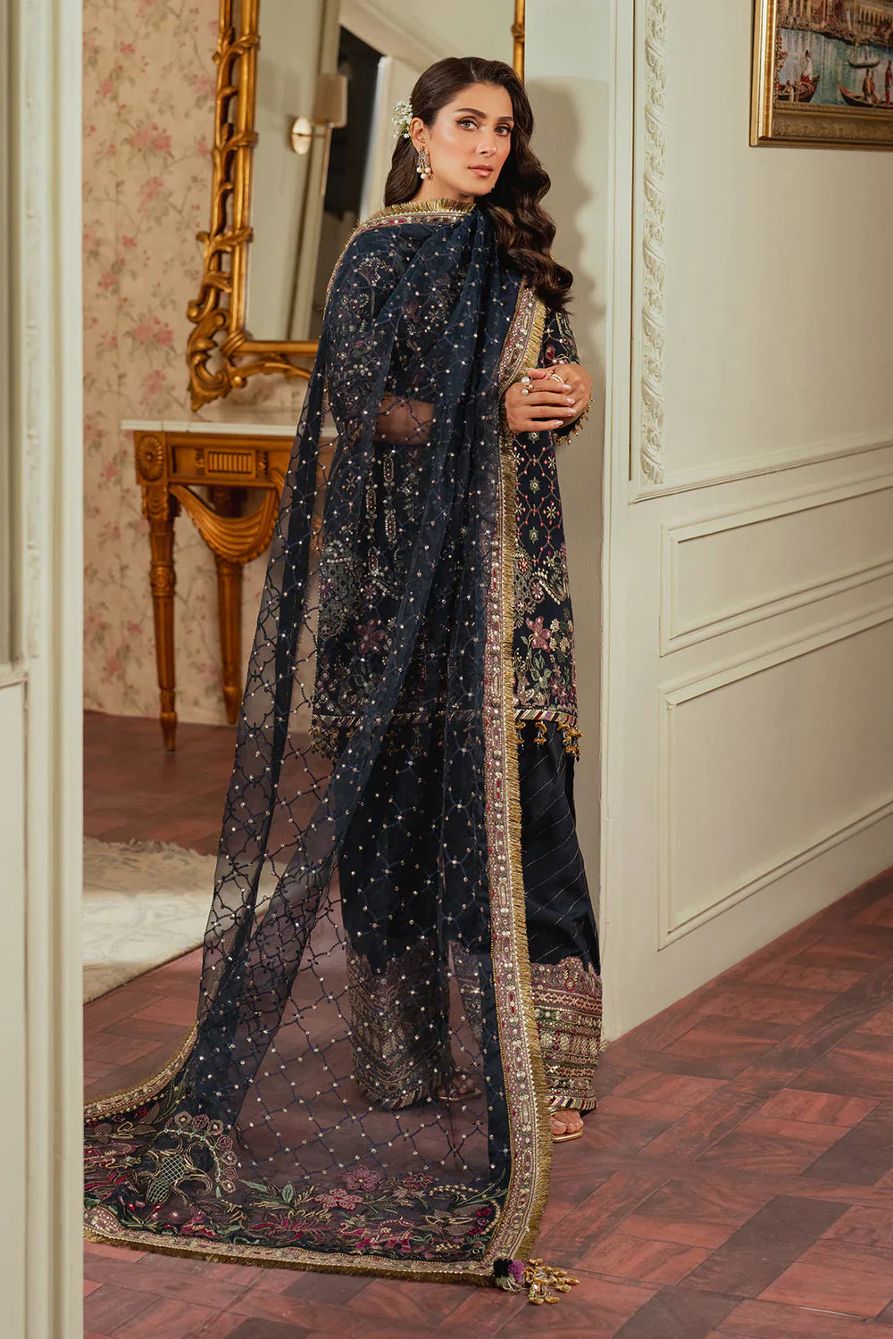 EMBROIDERED SILK CH13-07