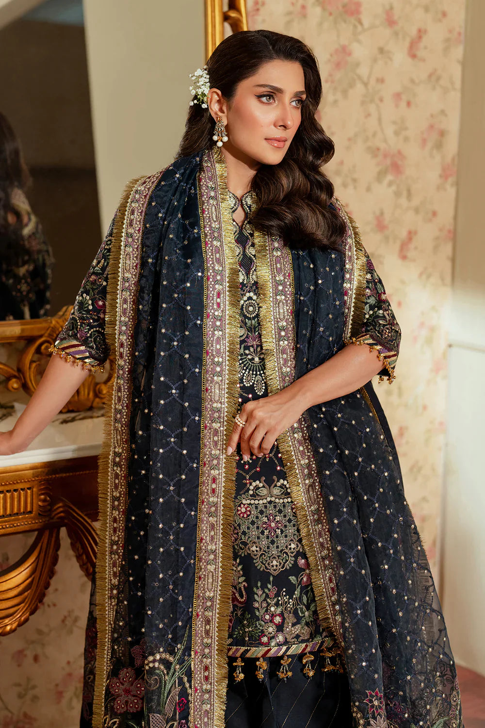 EMBROIDERED SILK CH13-07