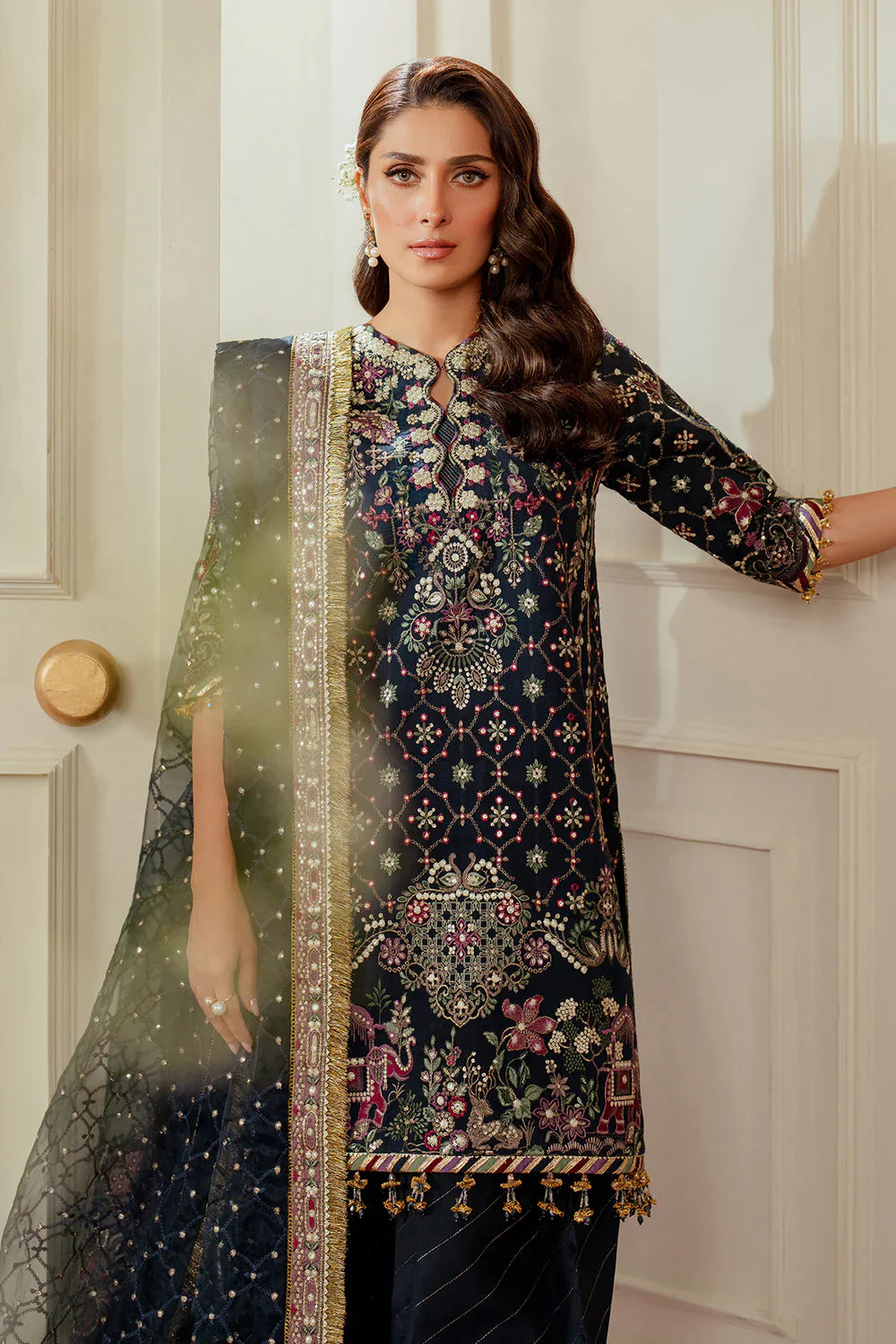 EMBROIDERED SILK CH13-07