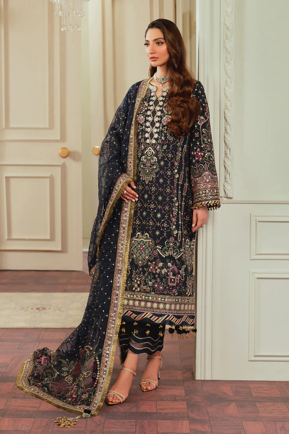 EMBROIDERED SILK CH13-07