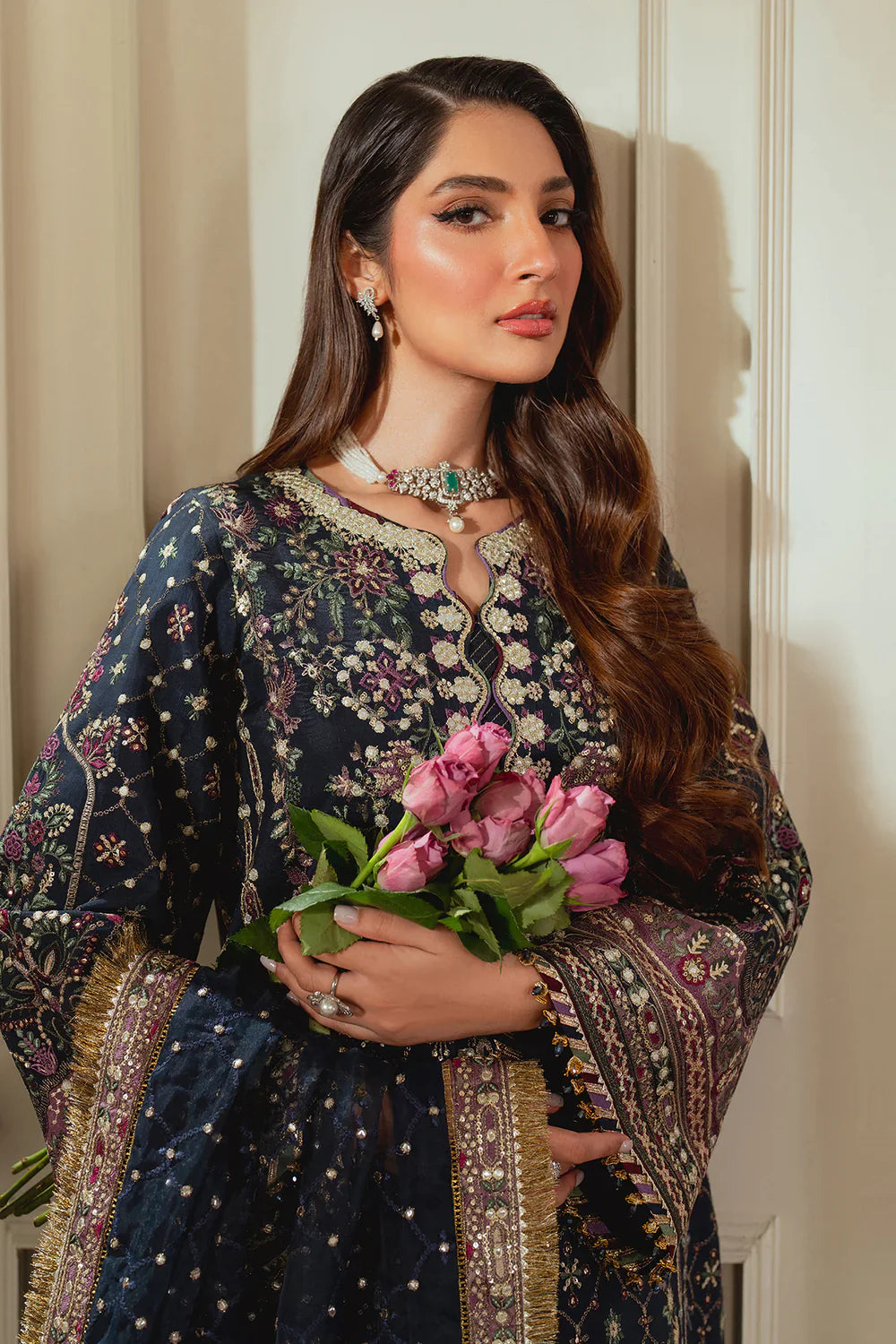 EMBROIDERED SILK CH13-07