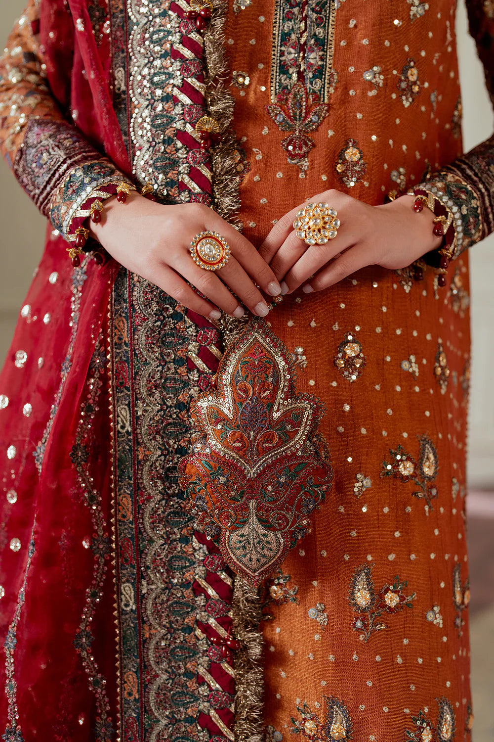 EMBROIDERED NET CH13-01