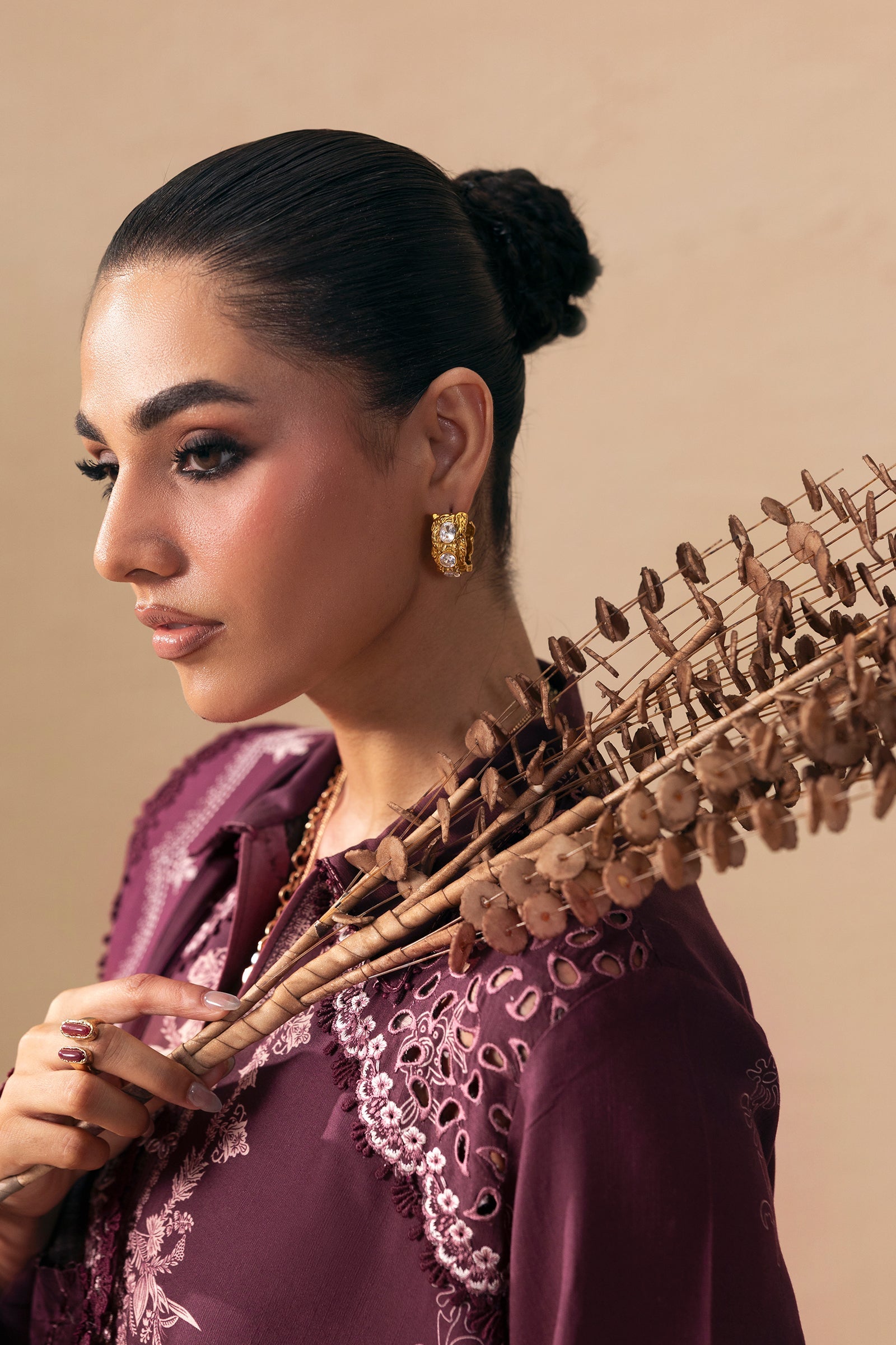 Qalamkar - QPrints Winter '26 - Linen - QPW-02 (B) Veena