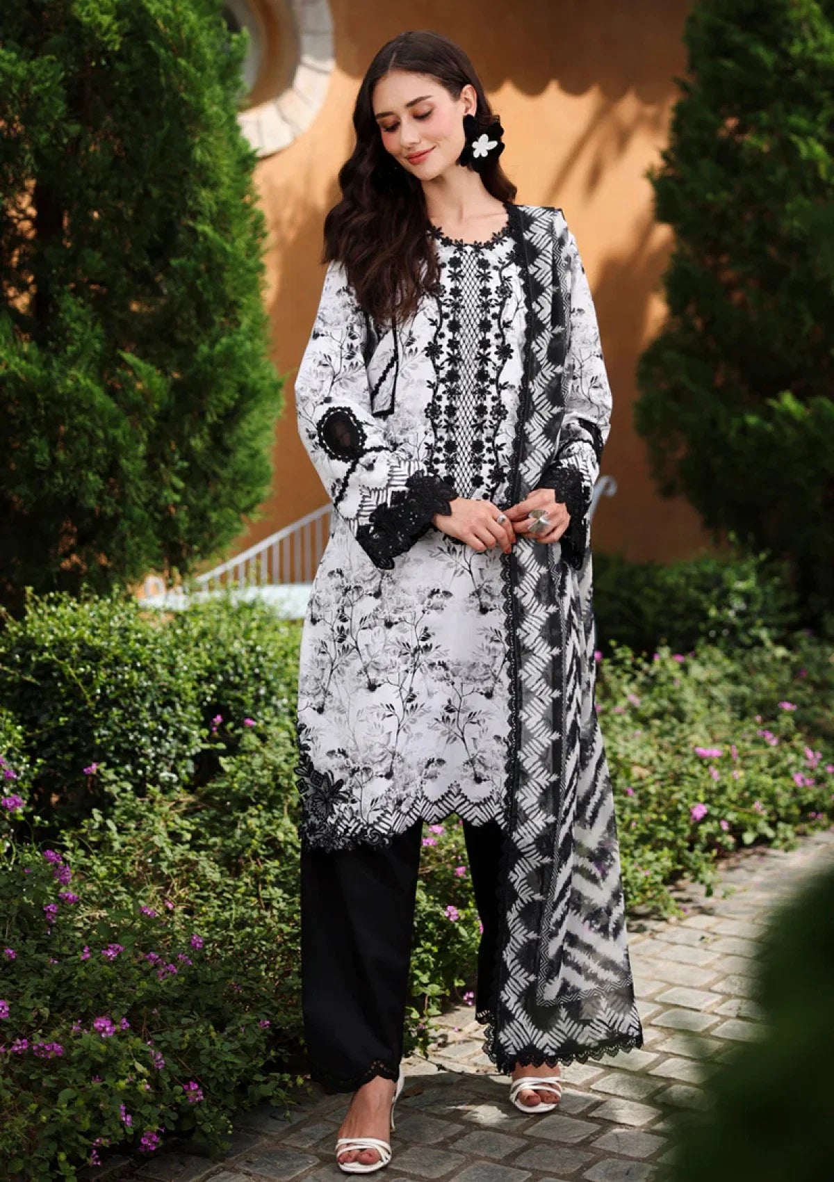 Rang Rasiya - Lawn - Lifestyle Summer 26 - Luna