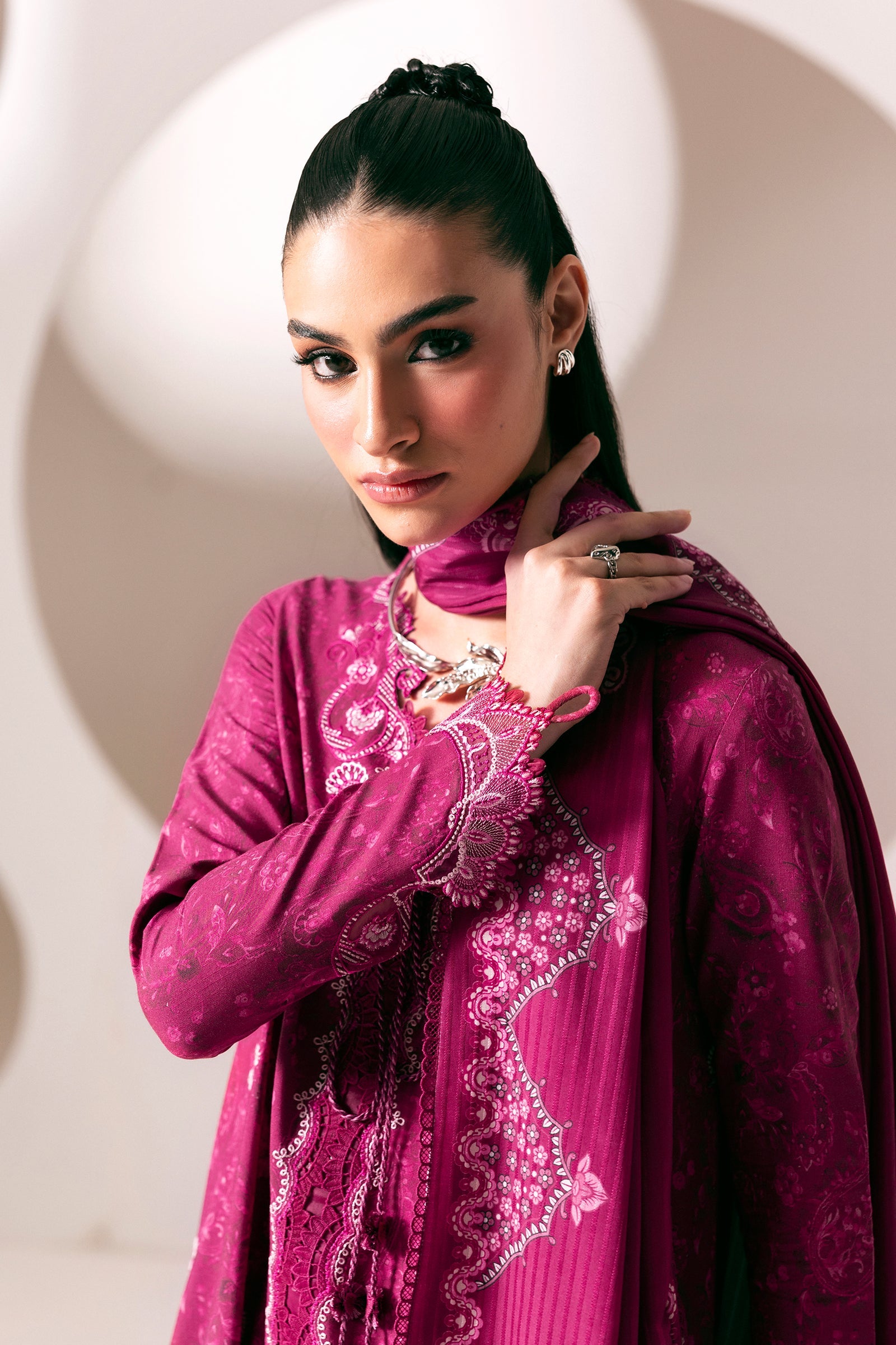 Qalamkar - QPrints Winter '26 - Linen - QPW-01 (B) Kaira