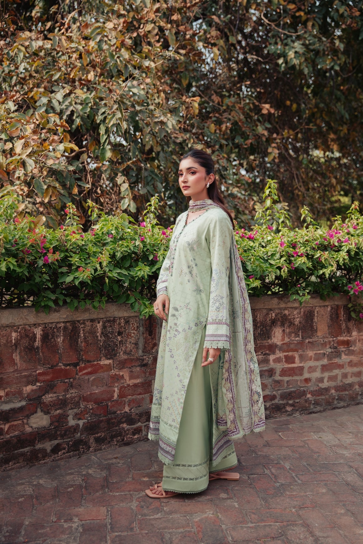 Lawn - Premium Prints - FFF- 12