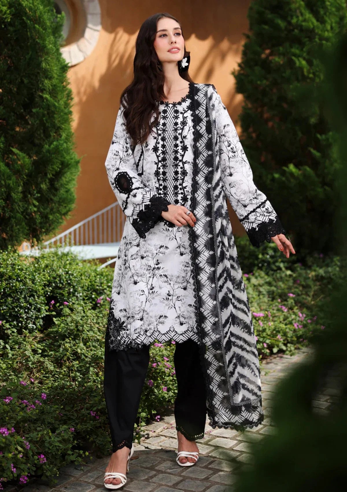 Rang Rasiya - Lawn - Lifestyle Summer 26 - Luna