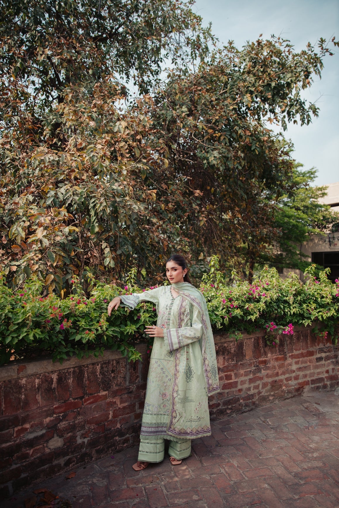 Lawn - Premium Prints - FFF- 12