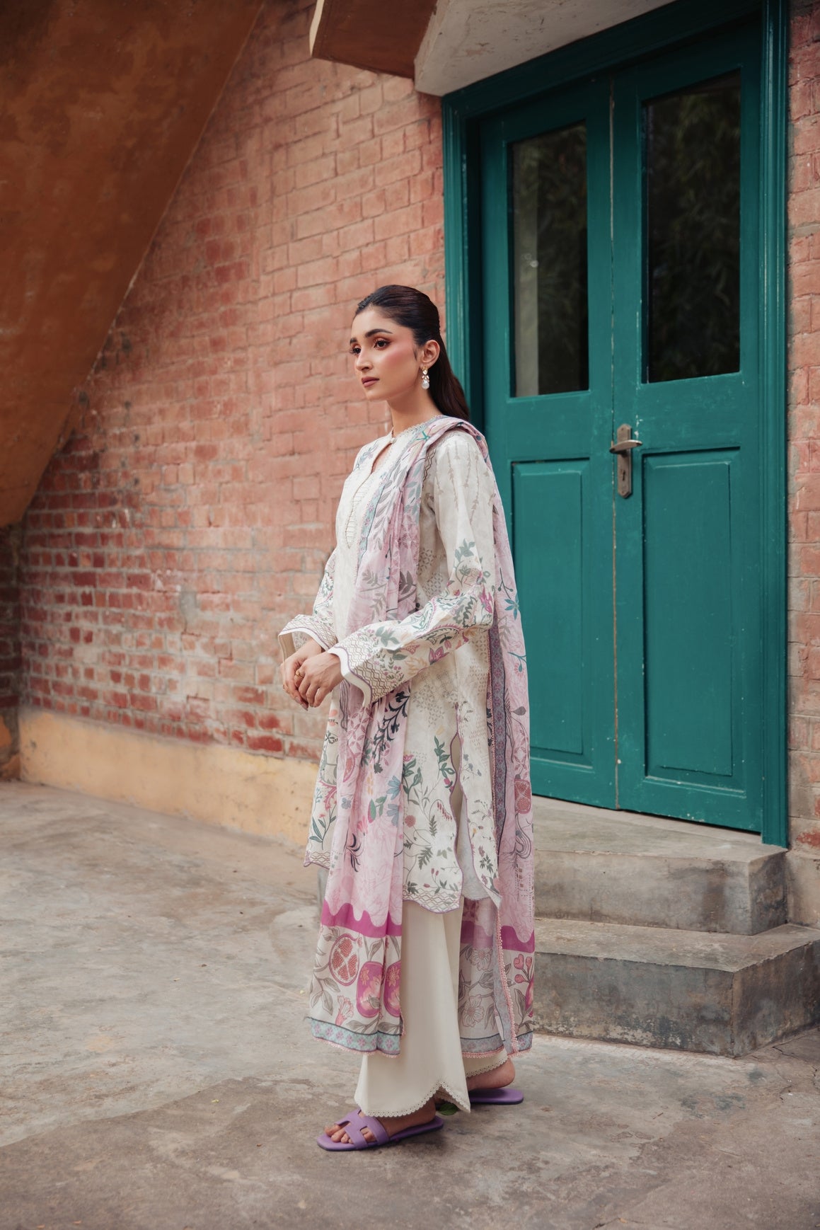 Lawn - Premium Prints - FFF- 11