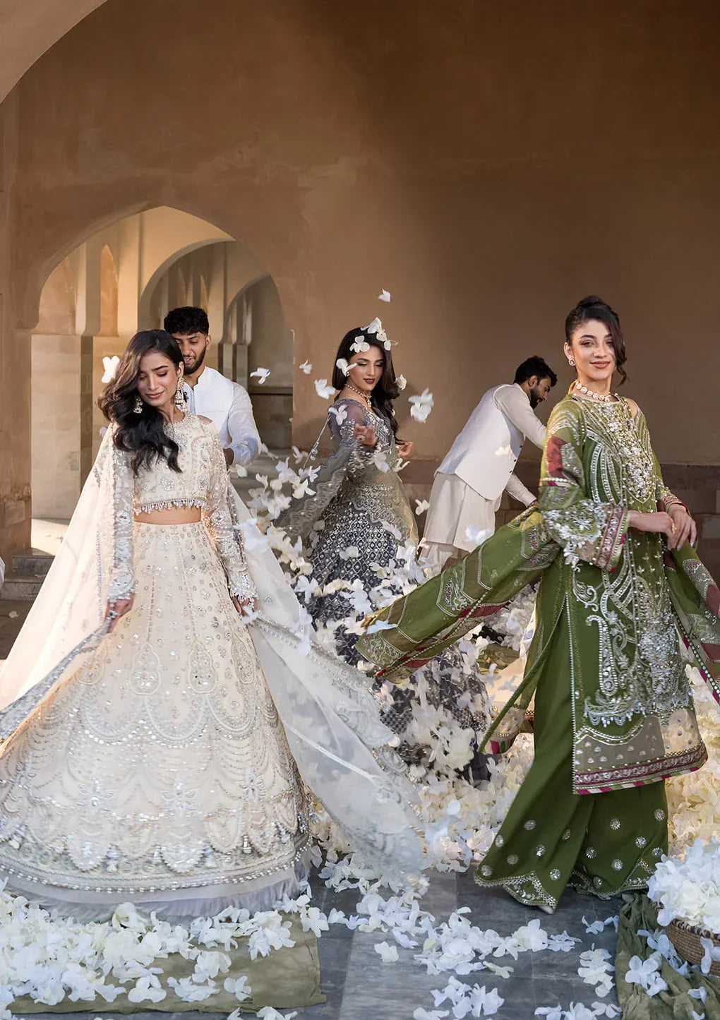 EFH-08 PARWAANA