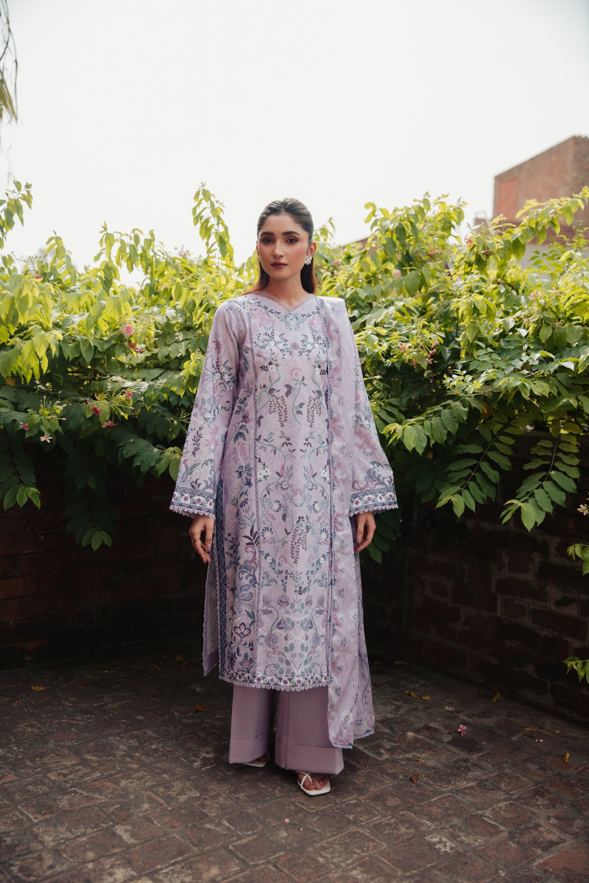 Lawn - Premium Prints - FFF- 9