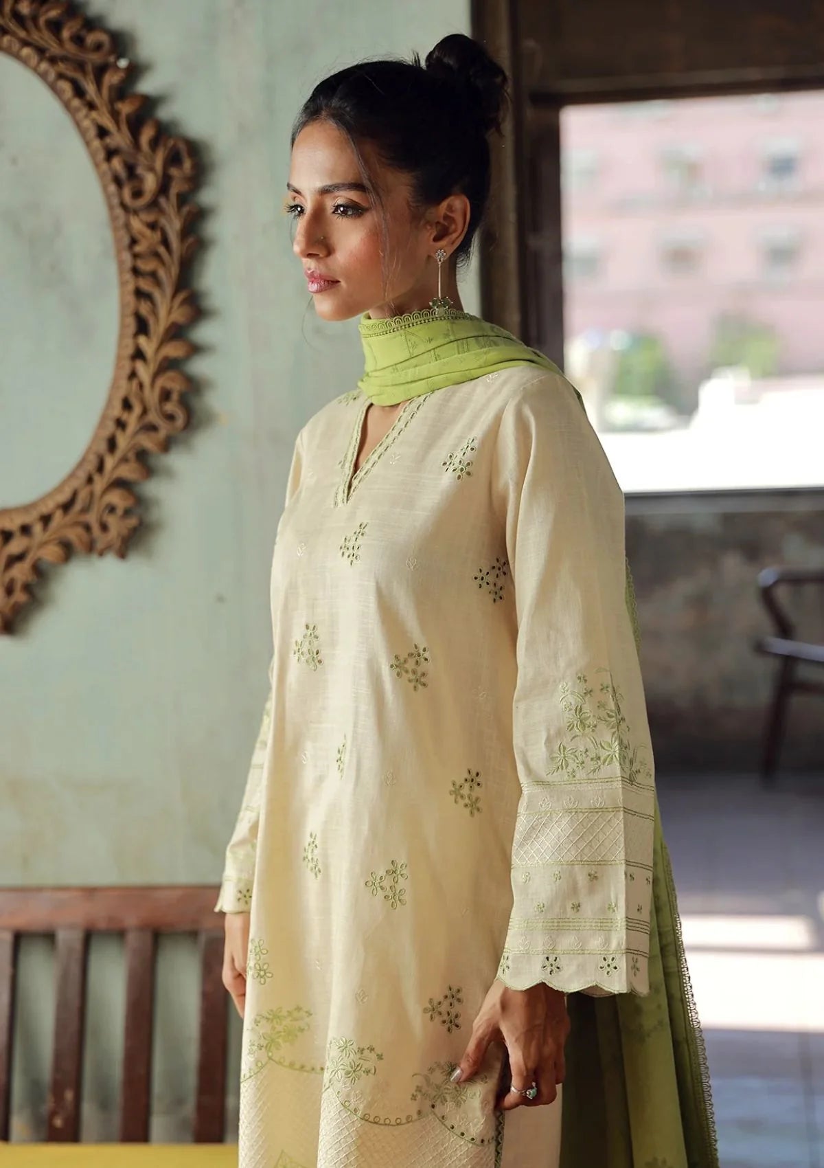 Sahar - Autumn Winter Embroidered Cross Hatch - CH-E-V1-24-04