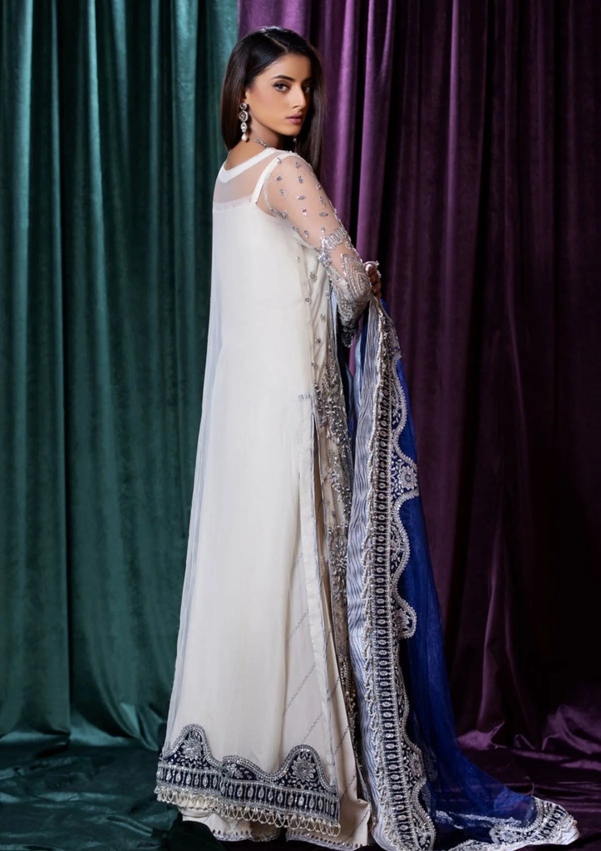 Maryum N Maria - Mijwan - Lea (MFD-122)