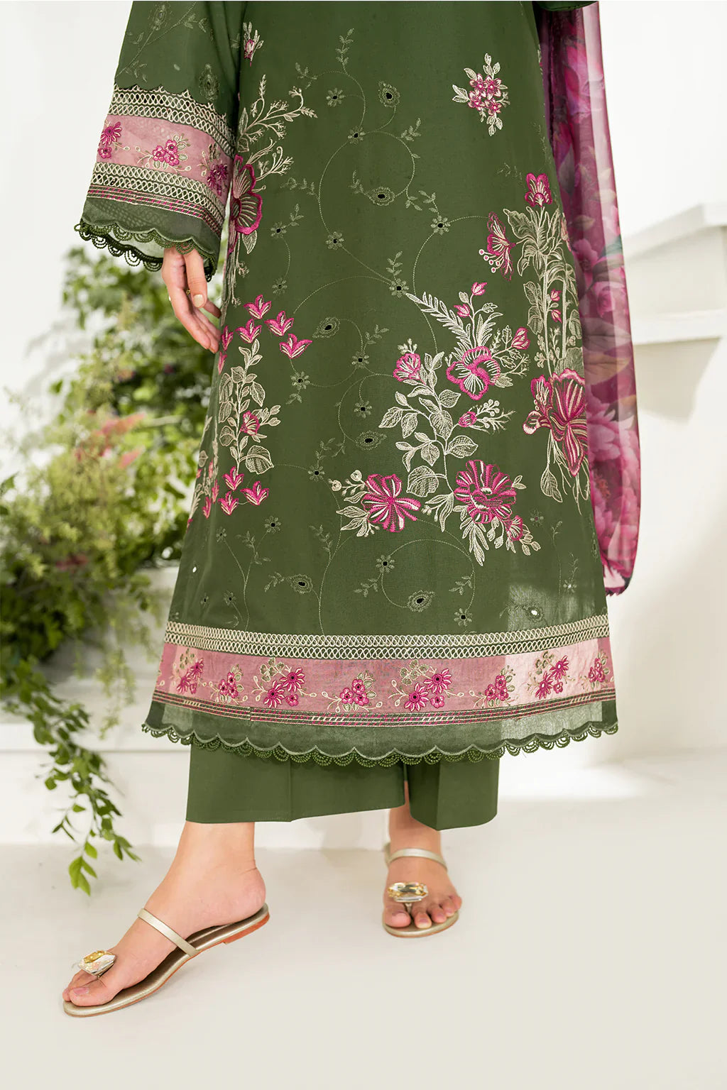 IFE-02 Embroidered Lawn