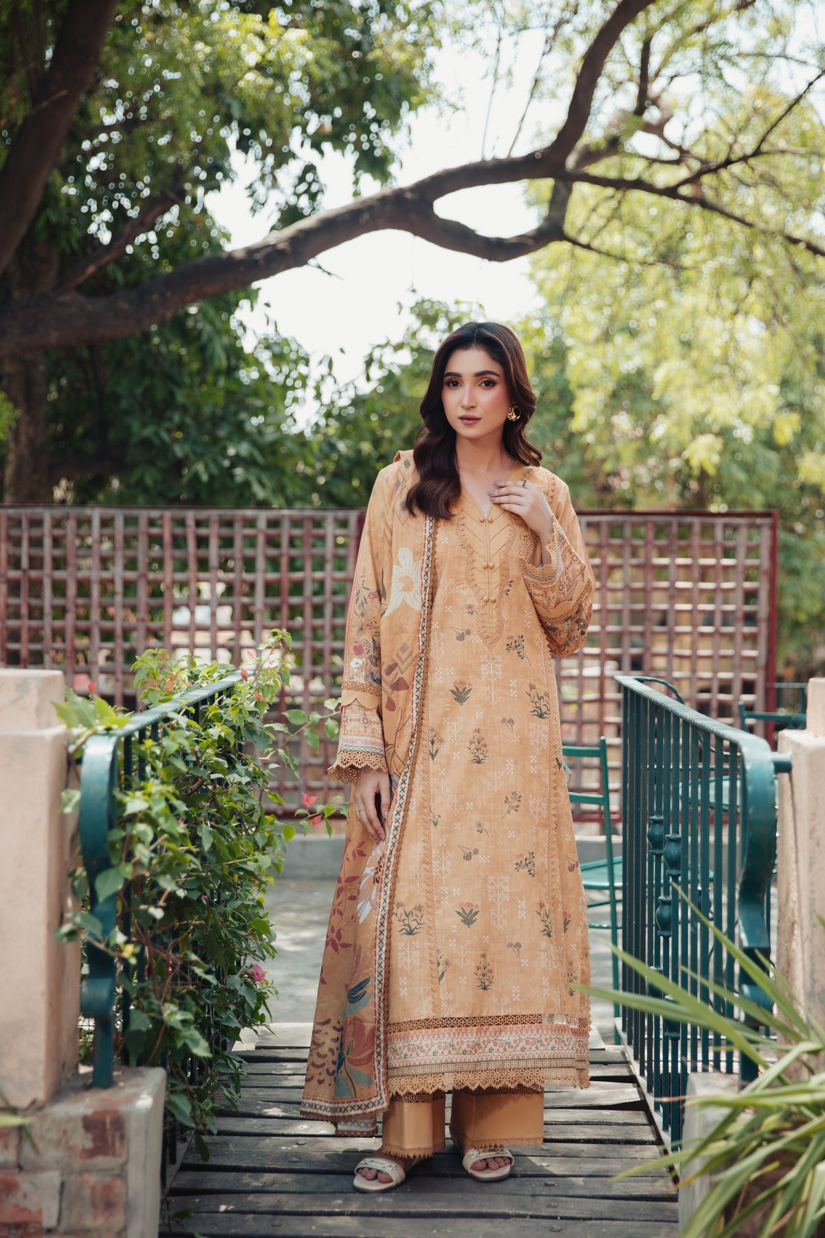 Lawn - Premium Prints - FFF- 5