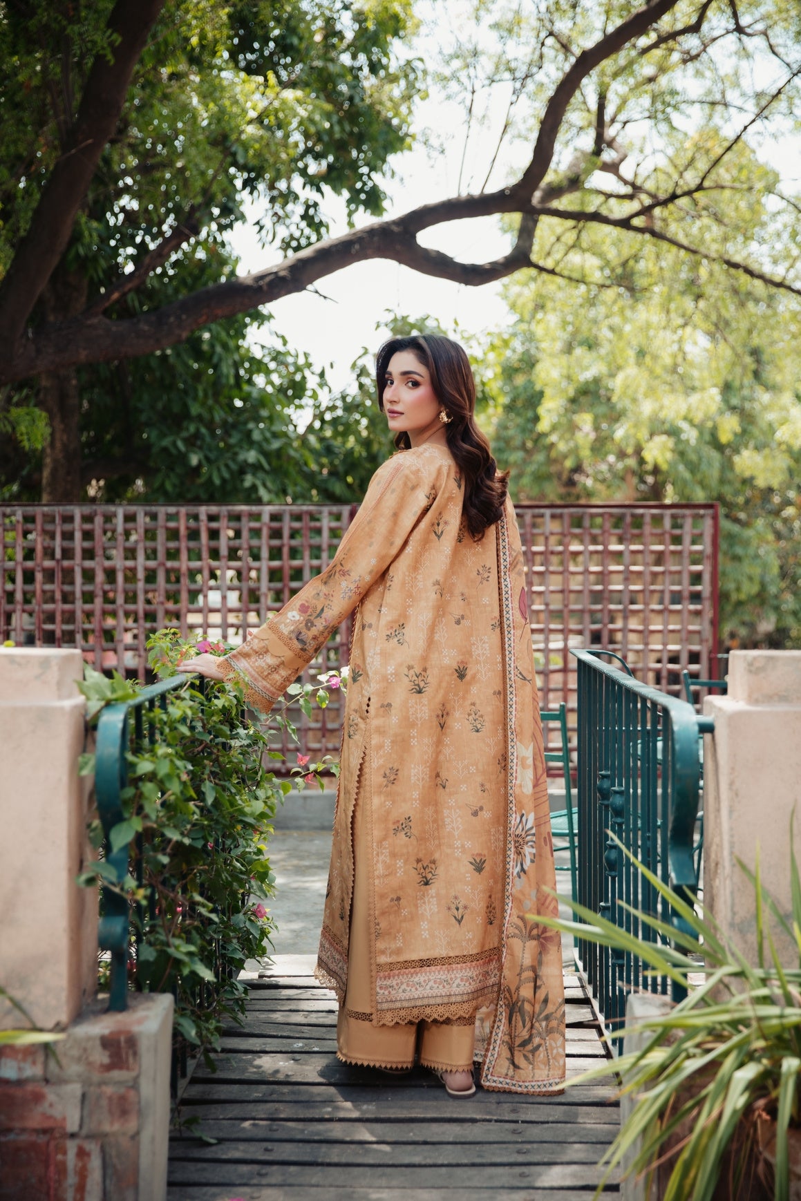 Lawn - Premium Prints - FFF- 5