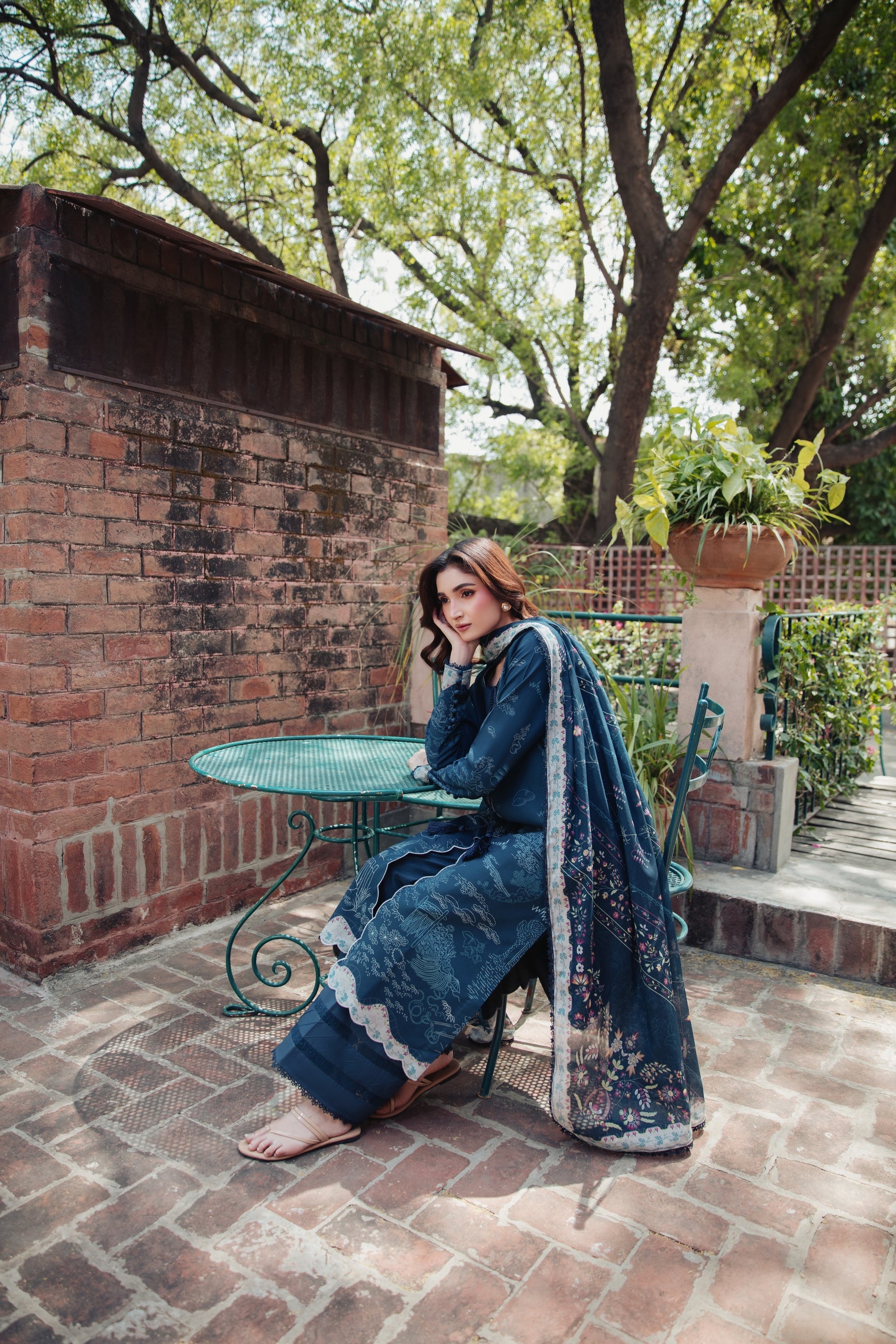 Lawn - Premium Prints - FFF- 4