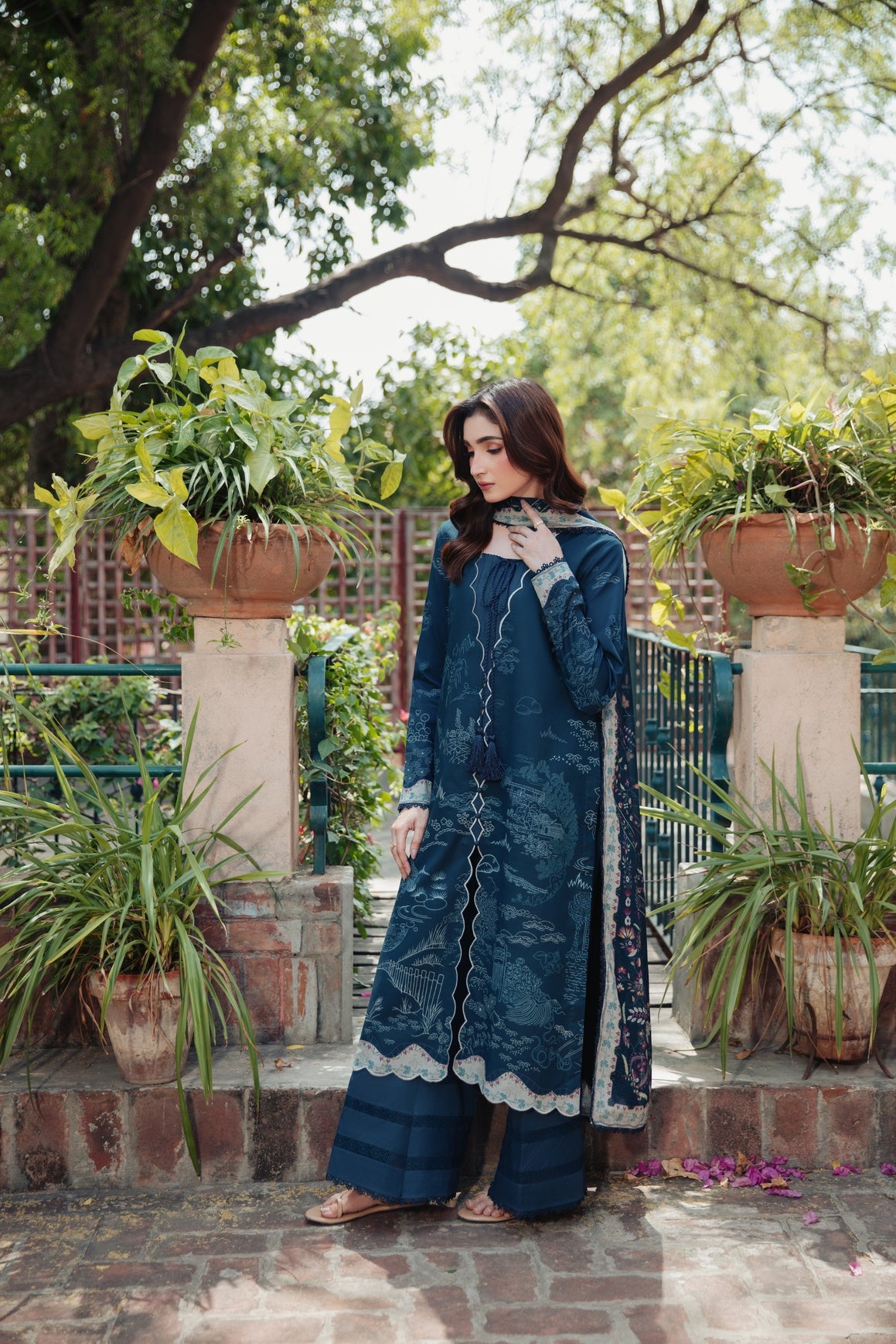 Lawn - Premium Prints - FFF- 4