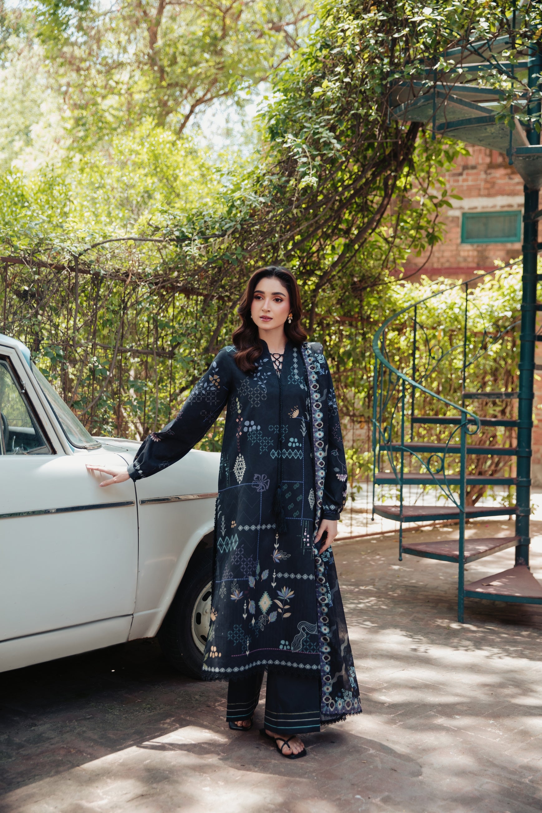 Lawn - Premium Prints - FFF- 2