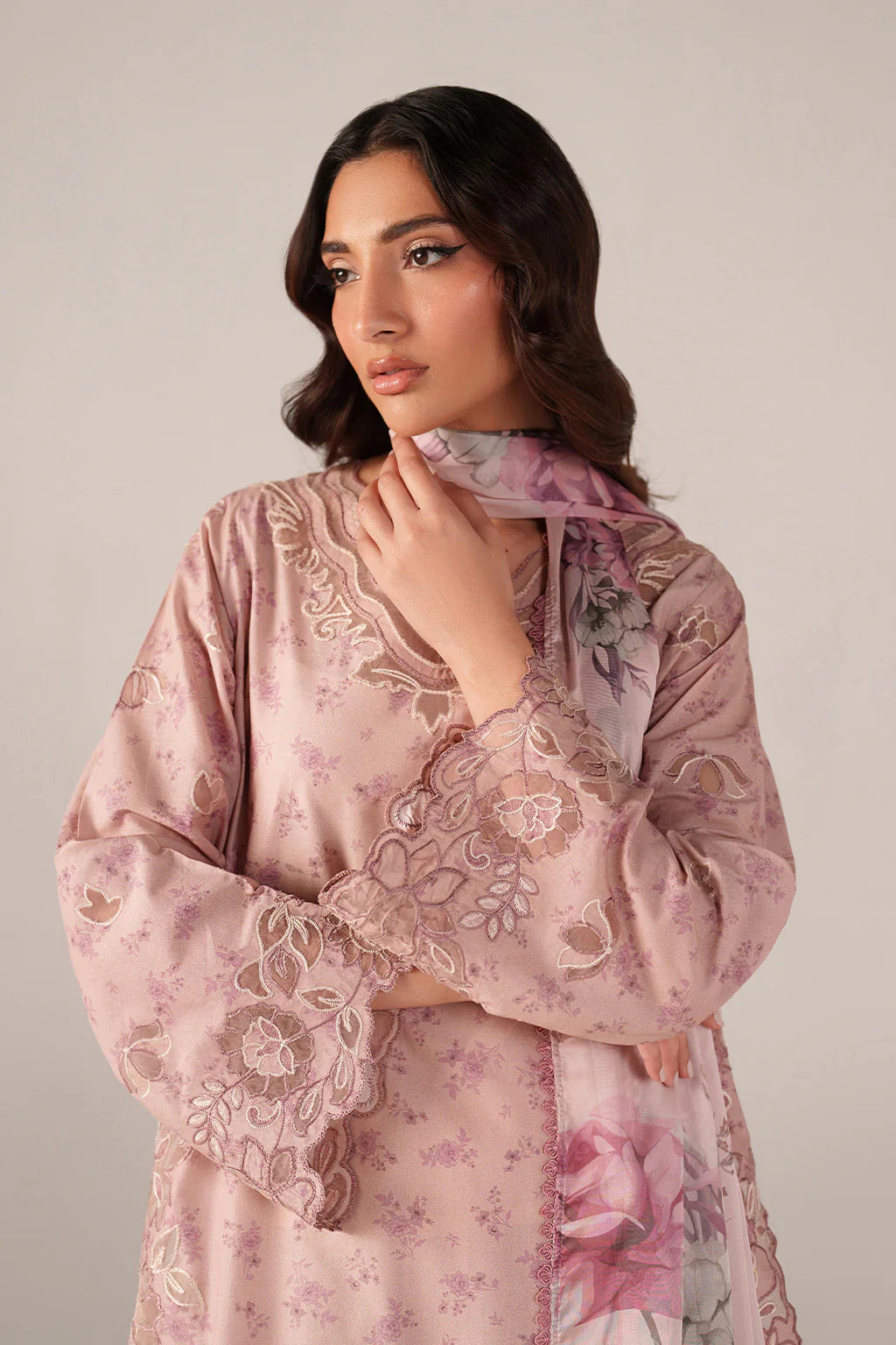 SS-05 Embroidered Lawn