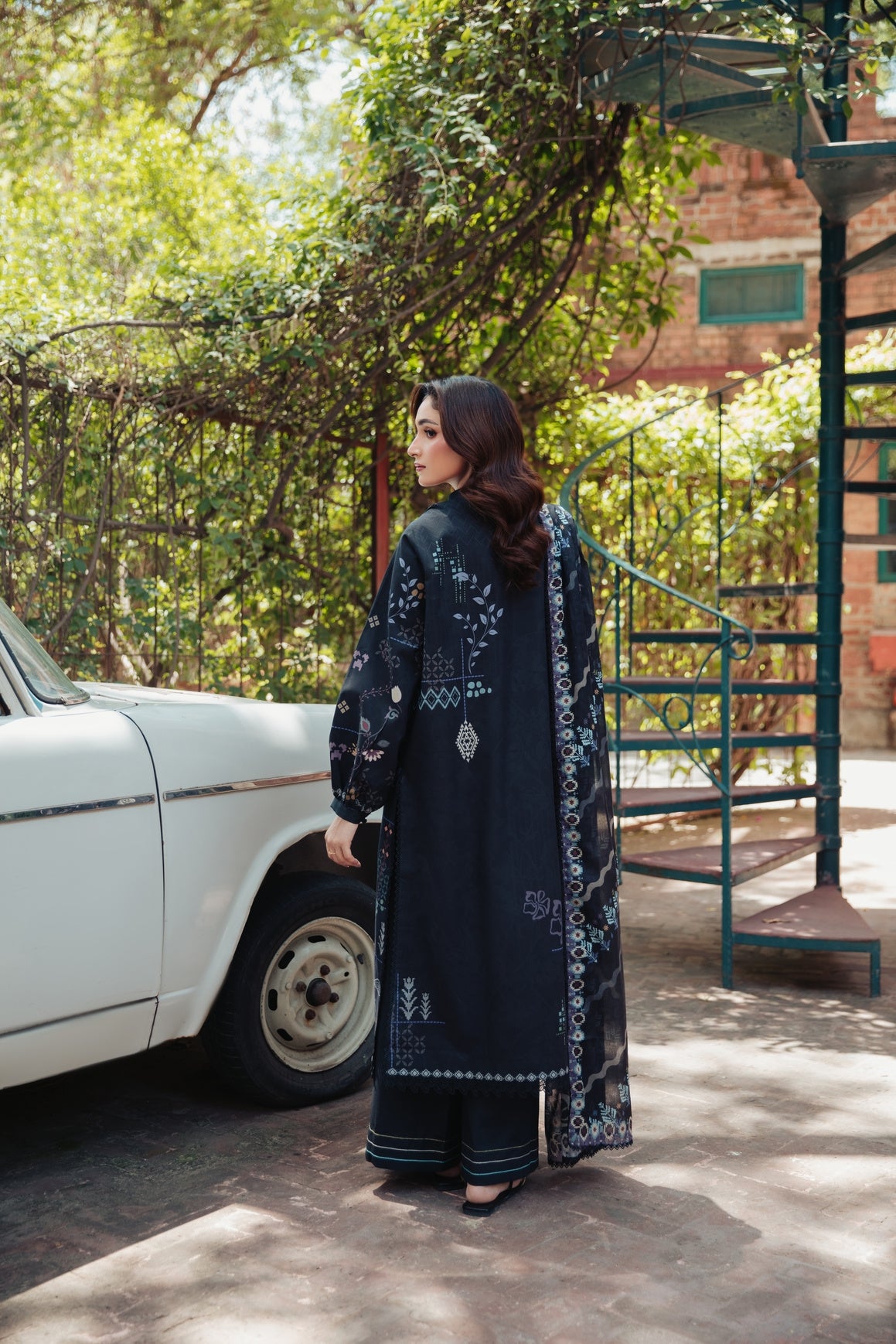 Lawn - Premium Prints - FFF- 2