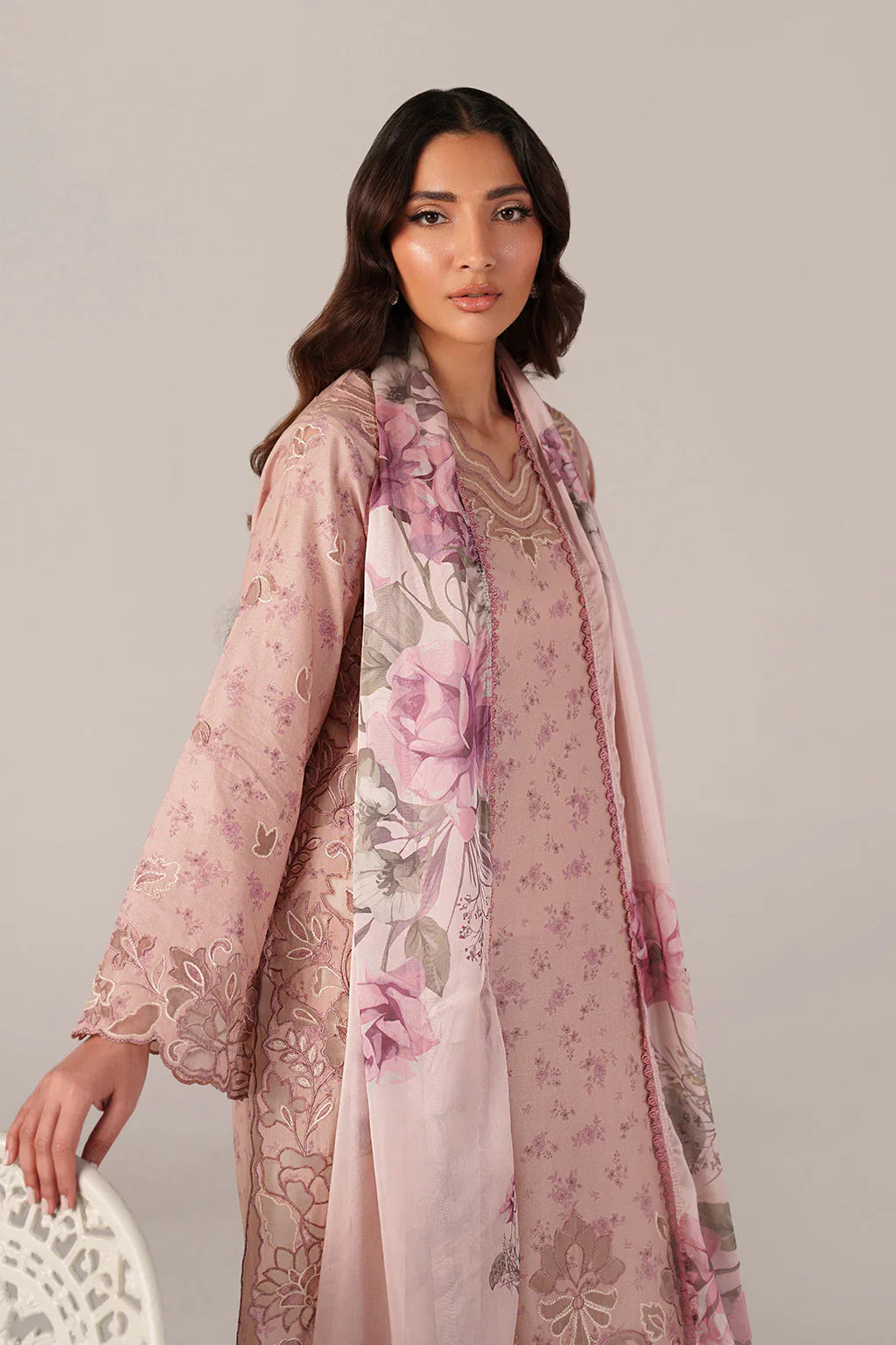 SS-05 Embroidered Lawn