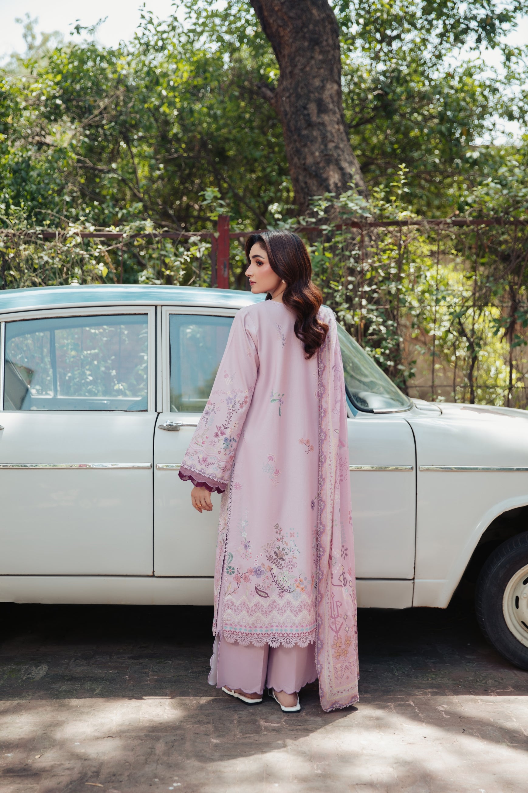 Lawn - Premium Prints - FFF- 1