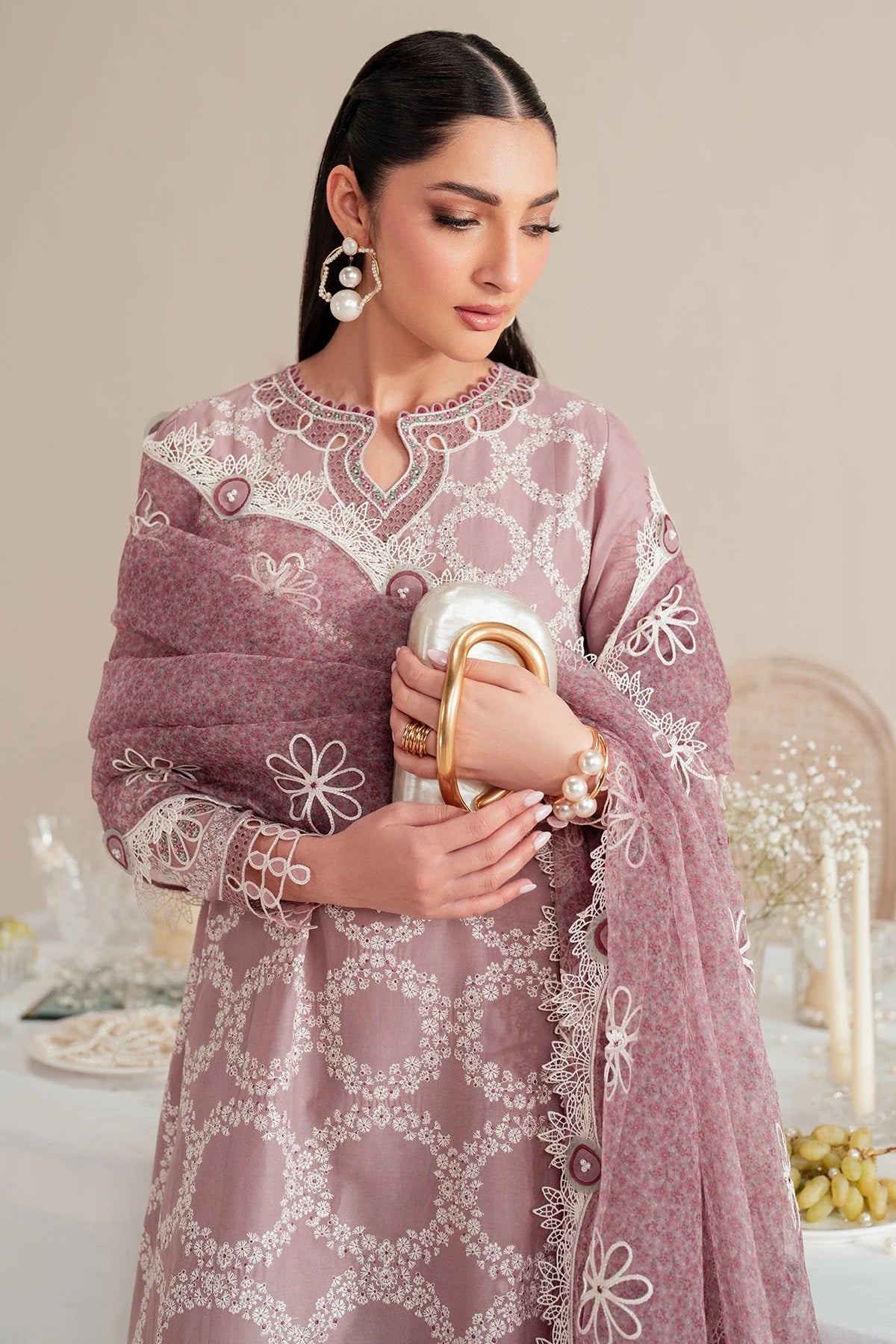 JAZMIN - EMBROIDERED LAWN - IL25-D10