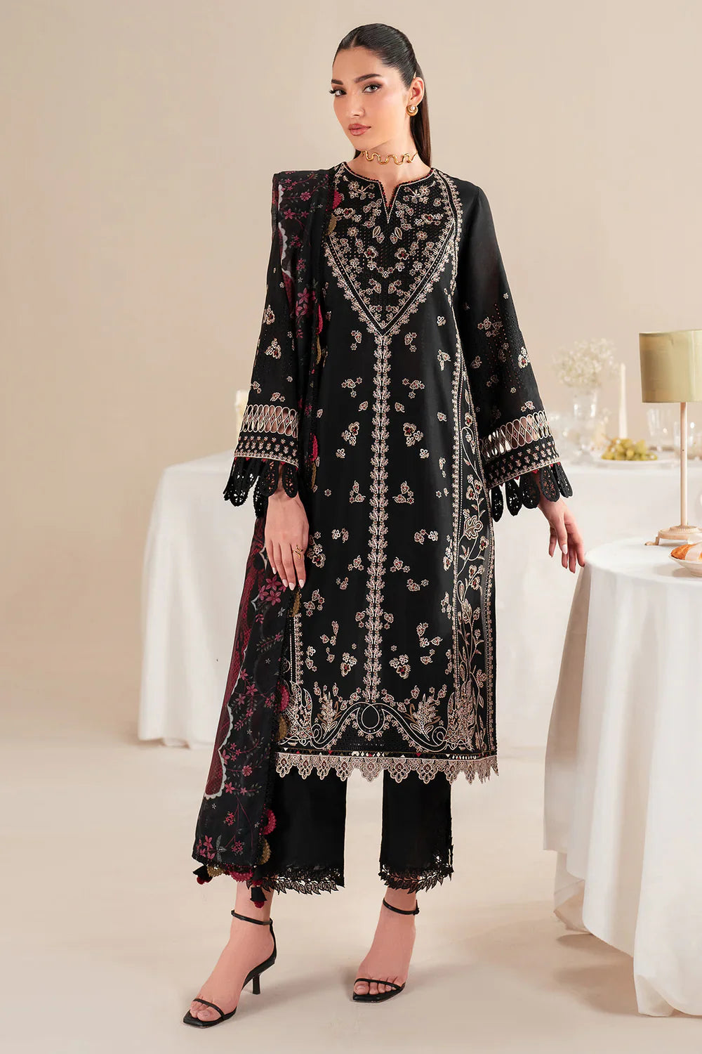 EMBROIDERED LAWN IL25-D07
