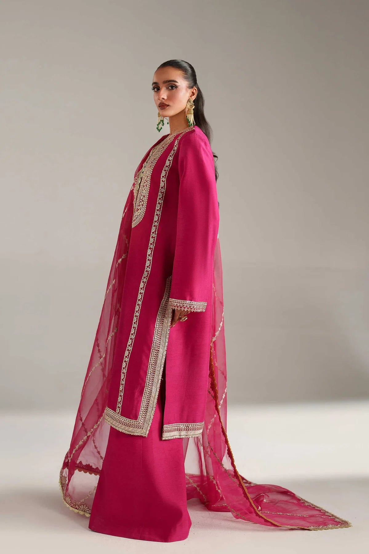 Inaya
