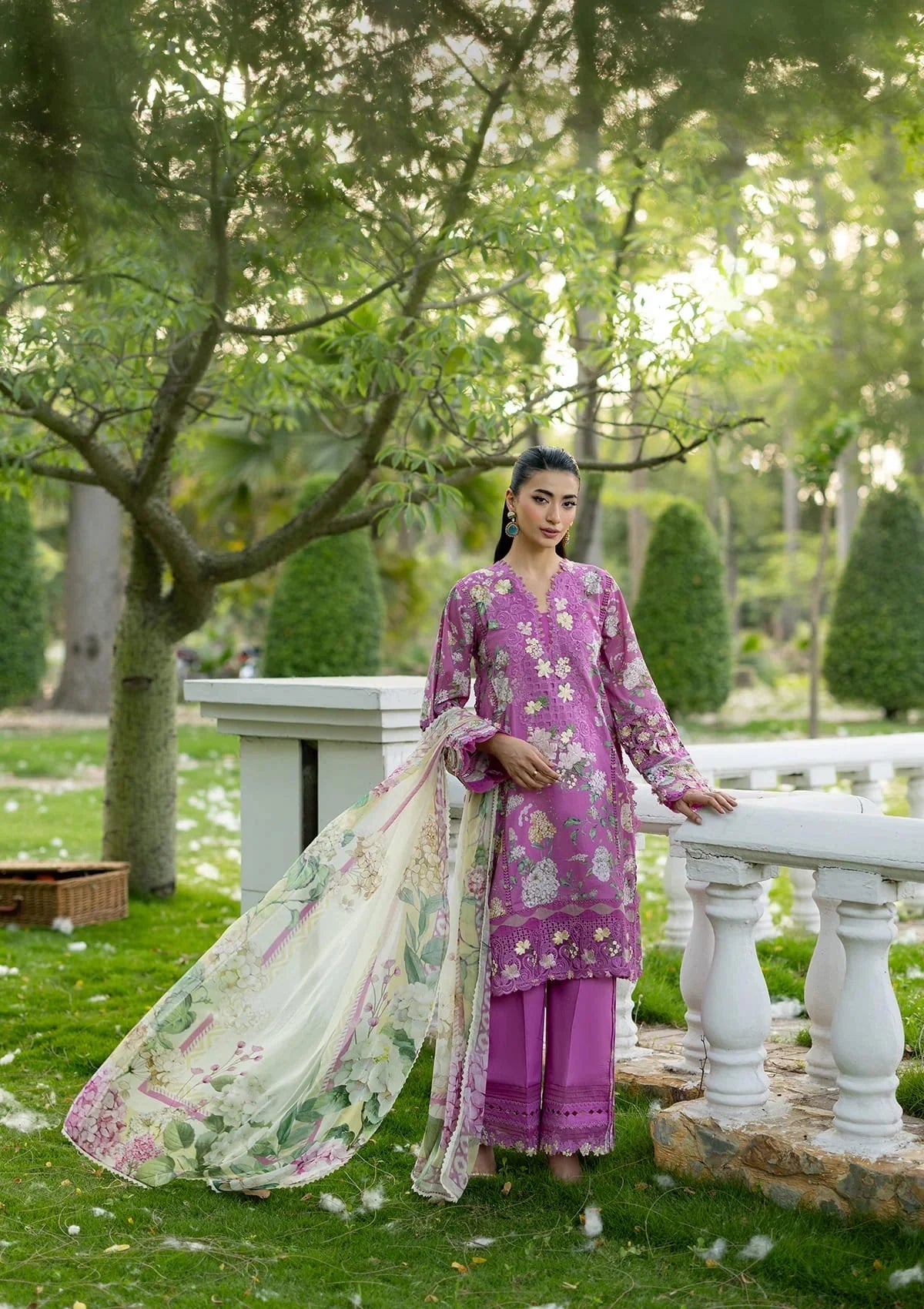 LAWN - Signature Vol II '26 - ESG-7B KIARA
