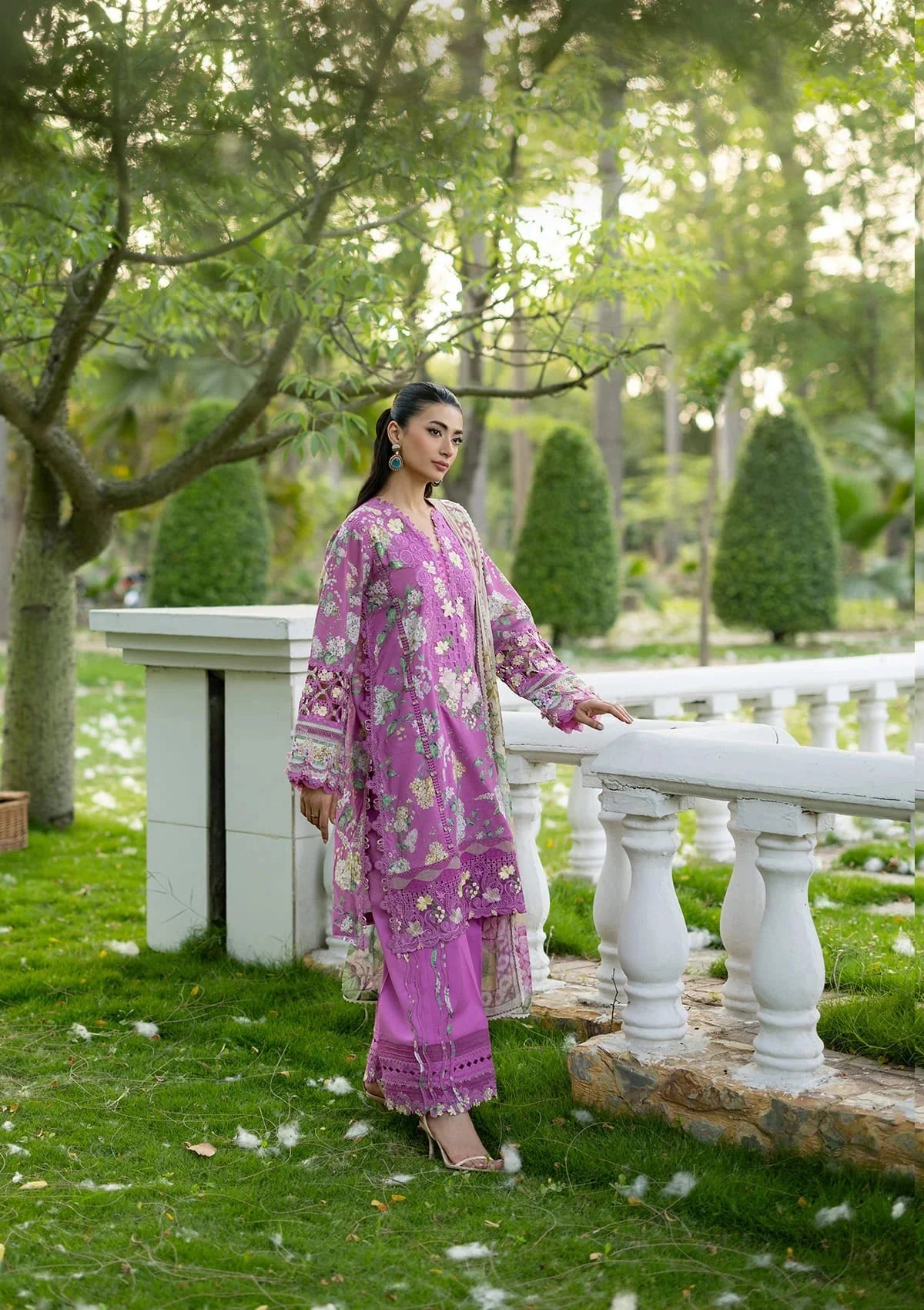 LAWN - Signature Vol II '26 - ESG-7B KIARA