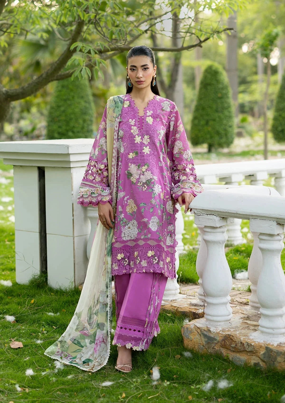 LAWN - Signature Vol II '26 - ESG-7B KIARA