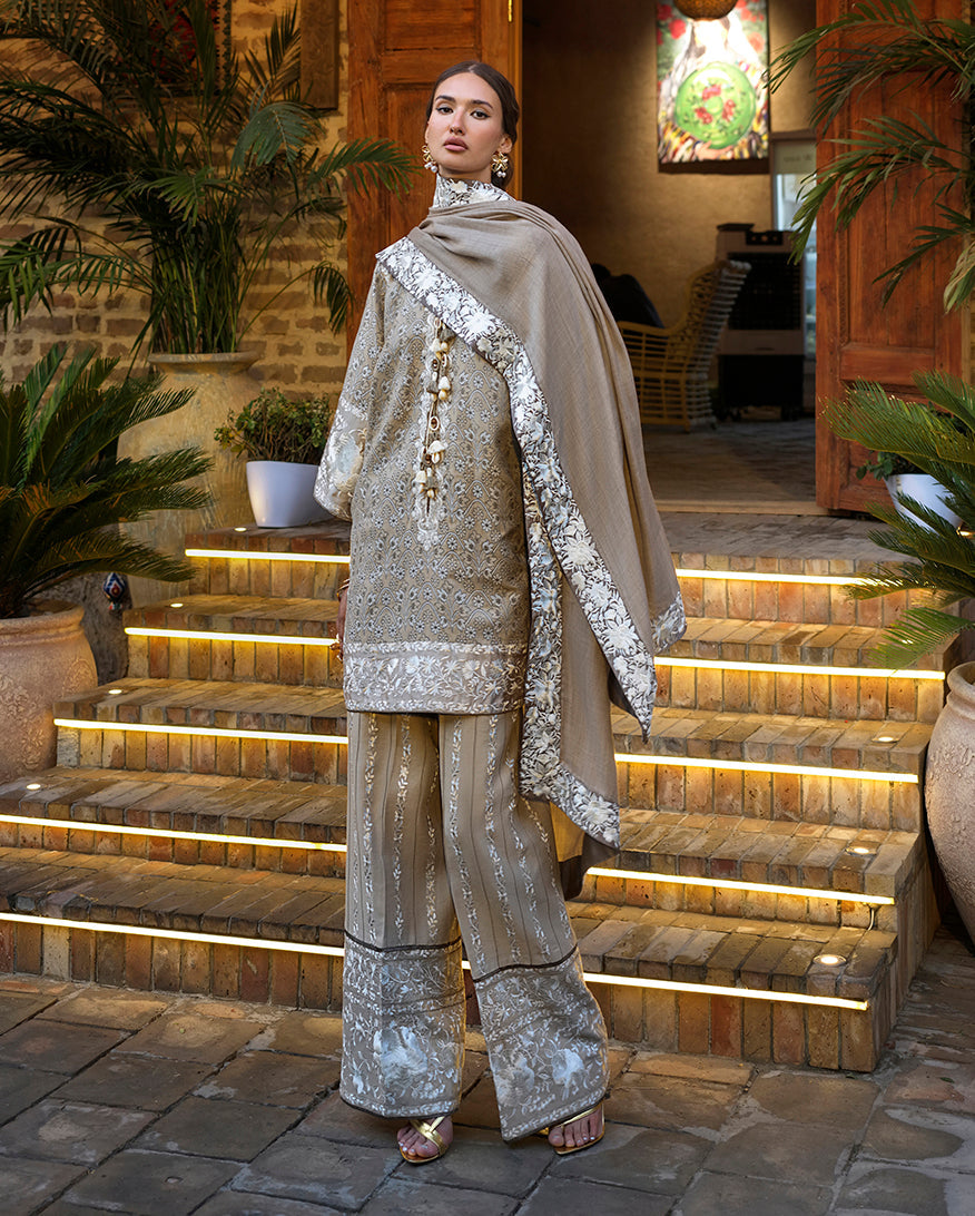 Mushq Eastern Empress