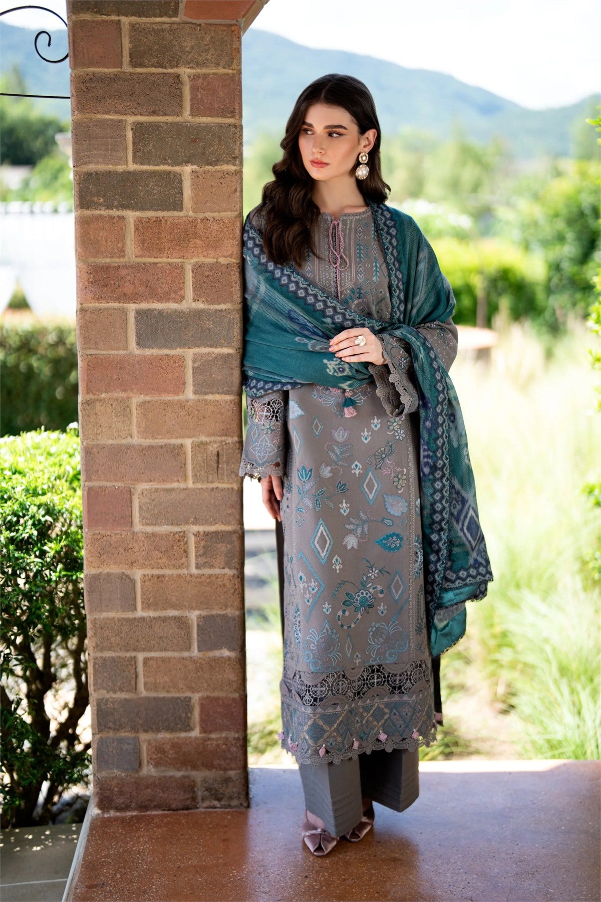 Florent - Serenity III - Embroidered Karandi - Sia