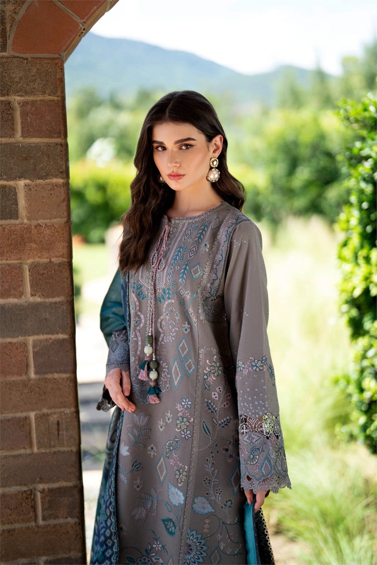 Florent - Serenity III - Embroidered Karandi - Sia