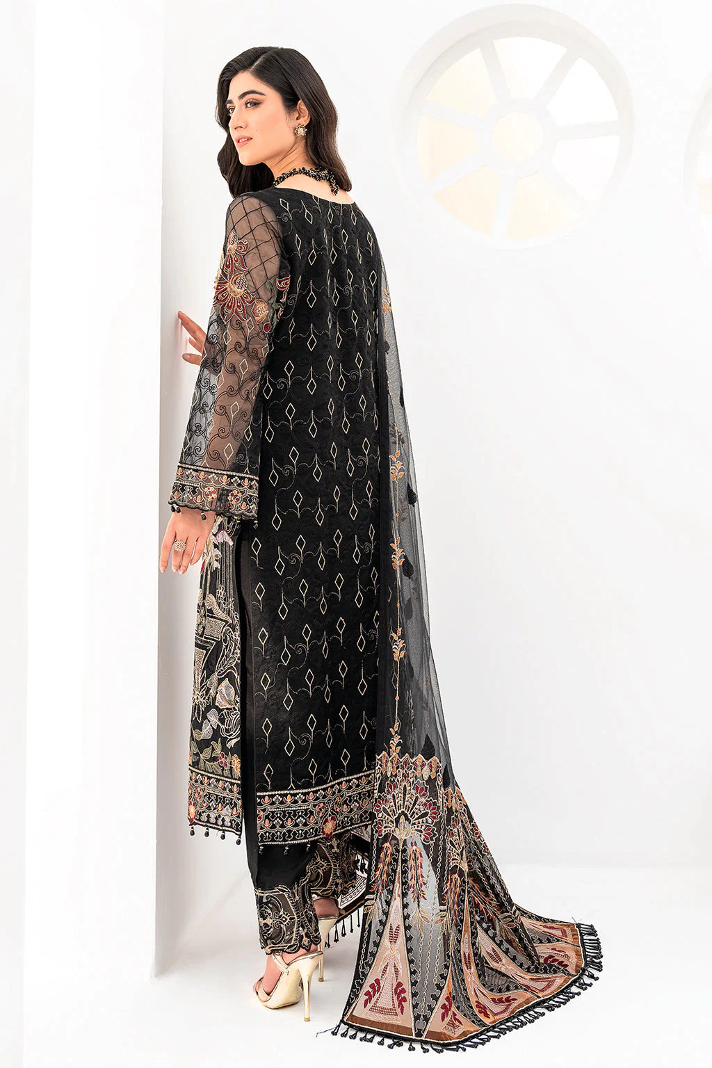 Formals - Minhal - M-803