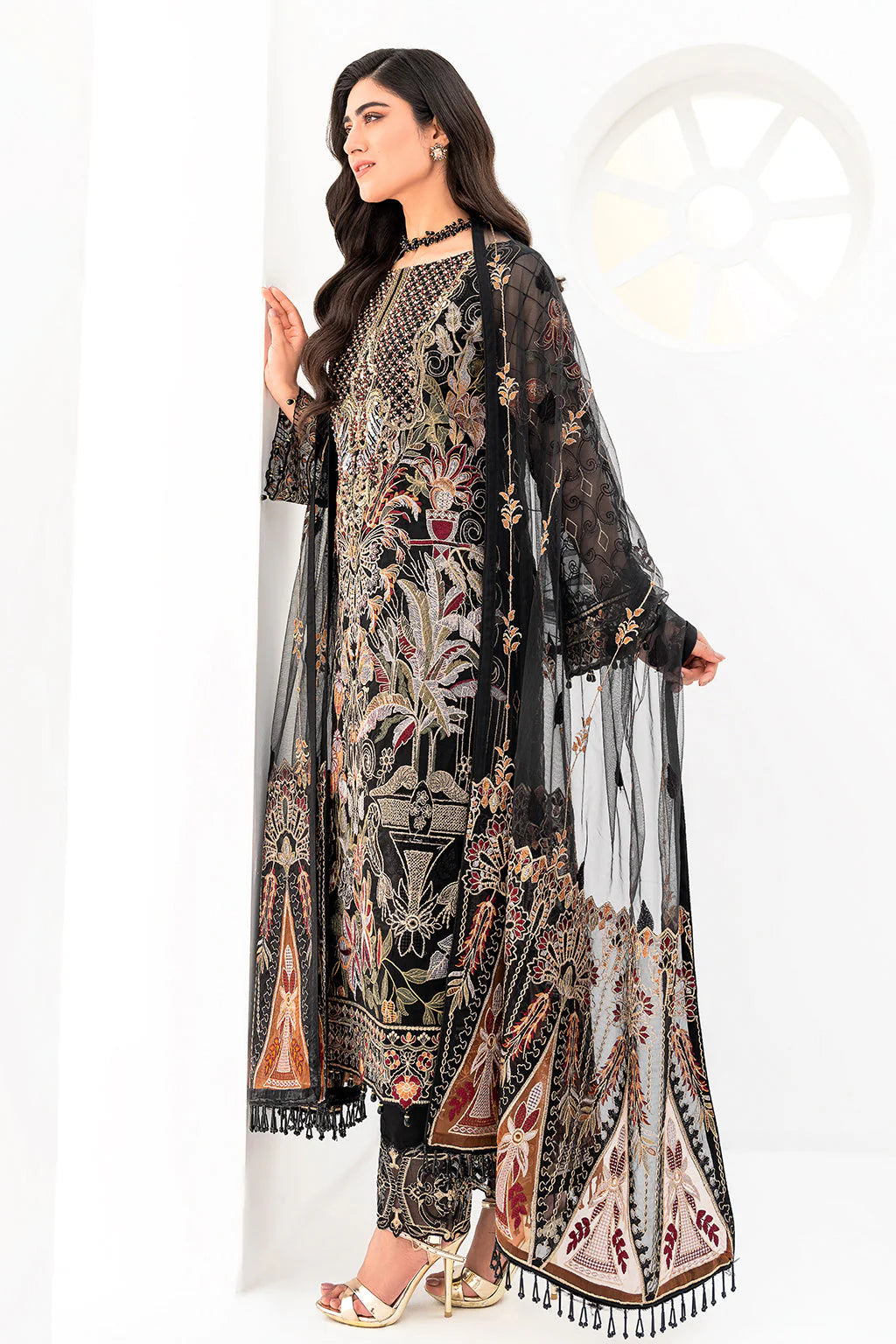 Formals - Minhal - M-803