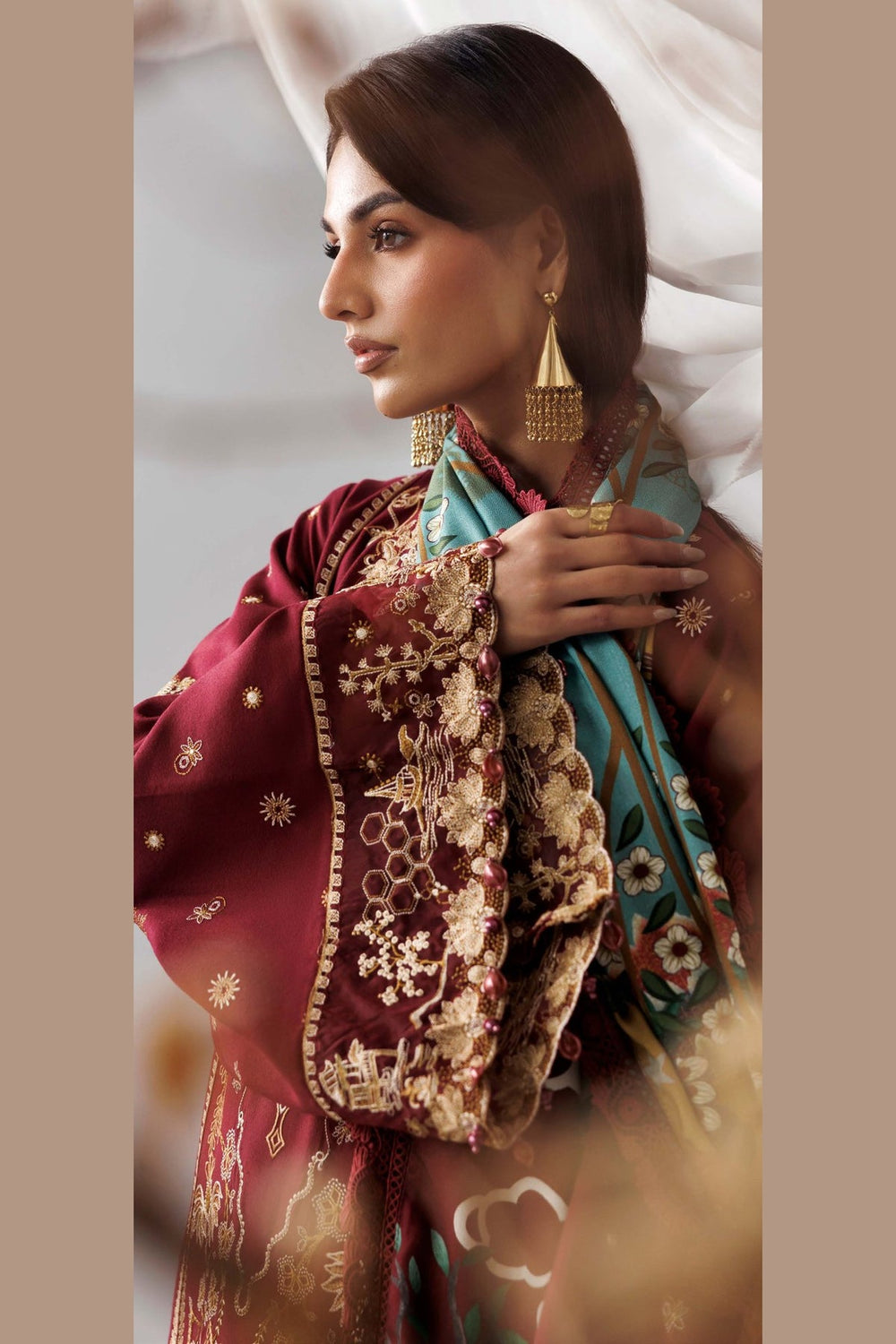 Naqsh Maroon Oak-00290