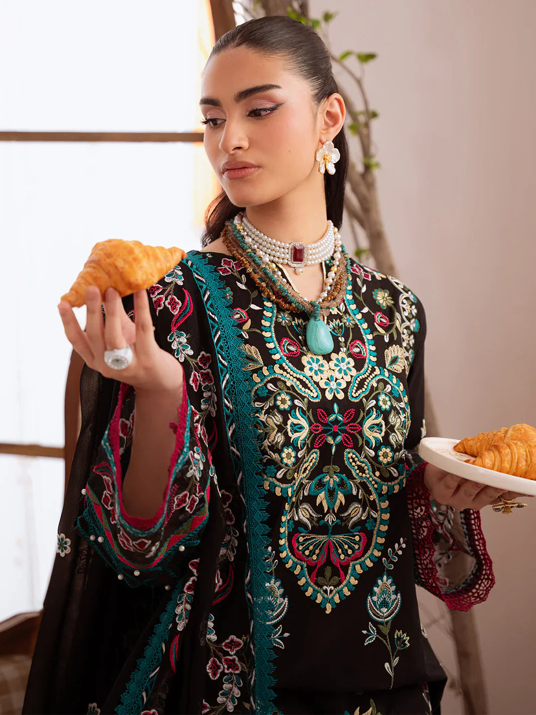 Mahnur - Shanaya - Embroidered Lawn - SN-08