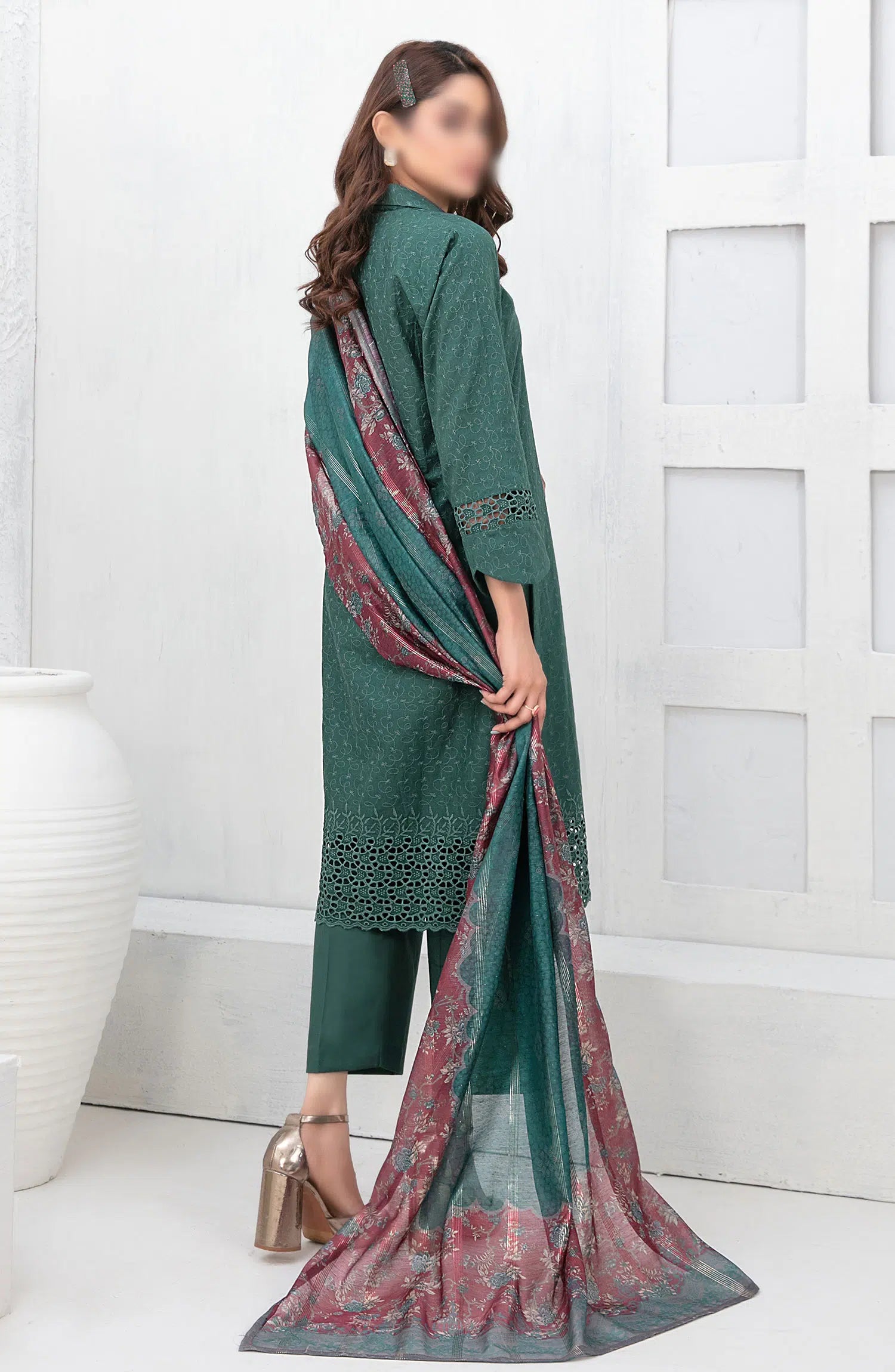 Tawakkal - Pegah Embroidered Schiffli Lawn D-2147