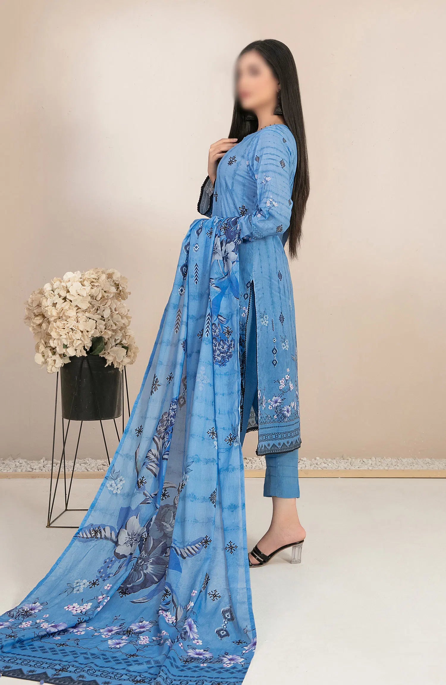 Tawakkal - Roha Print Embroidered Lawn D-9328