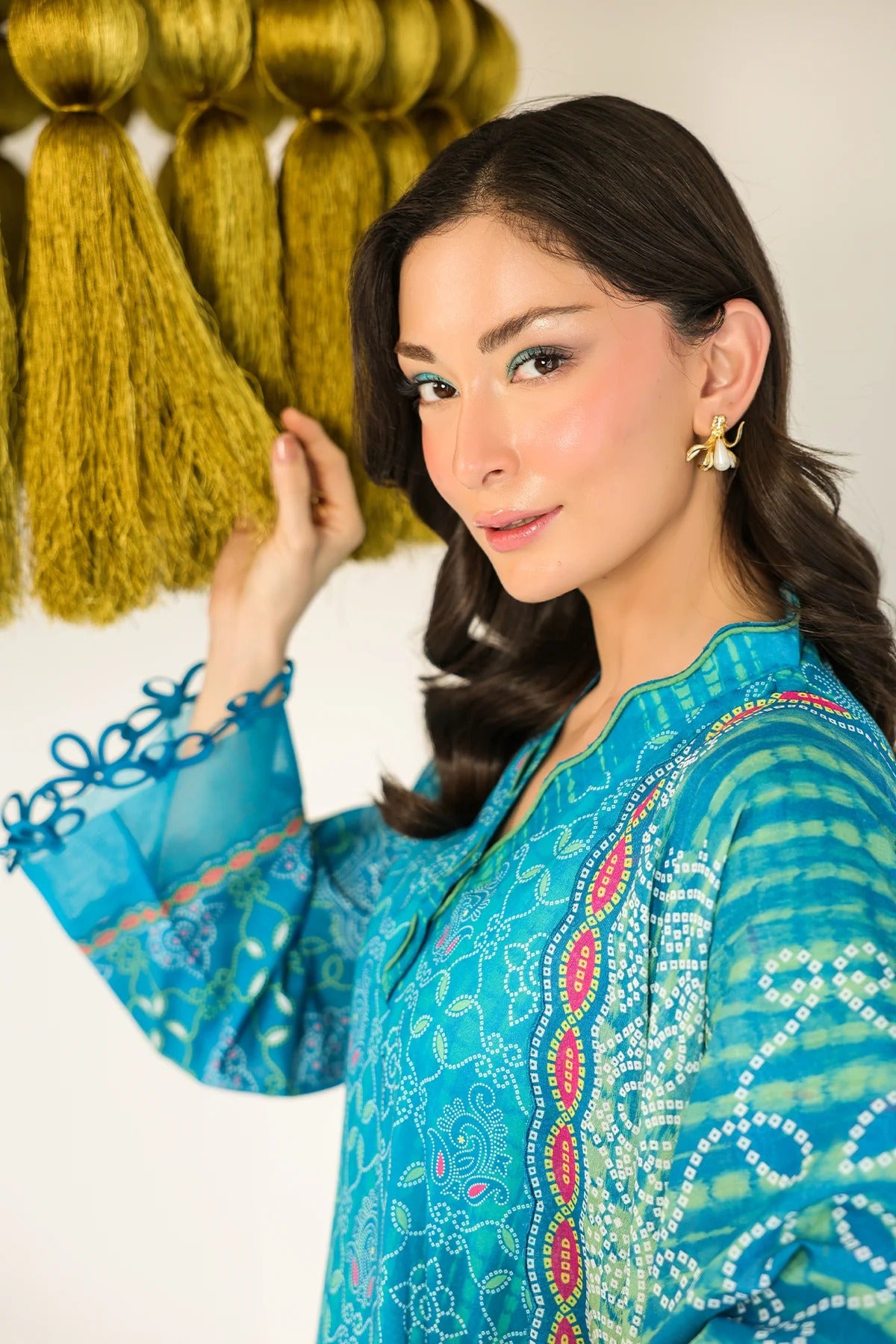 LAWN - Rhea - Emerald Echo