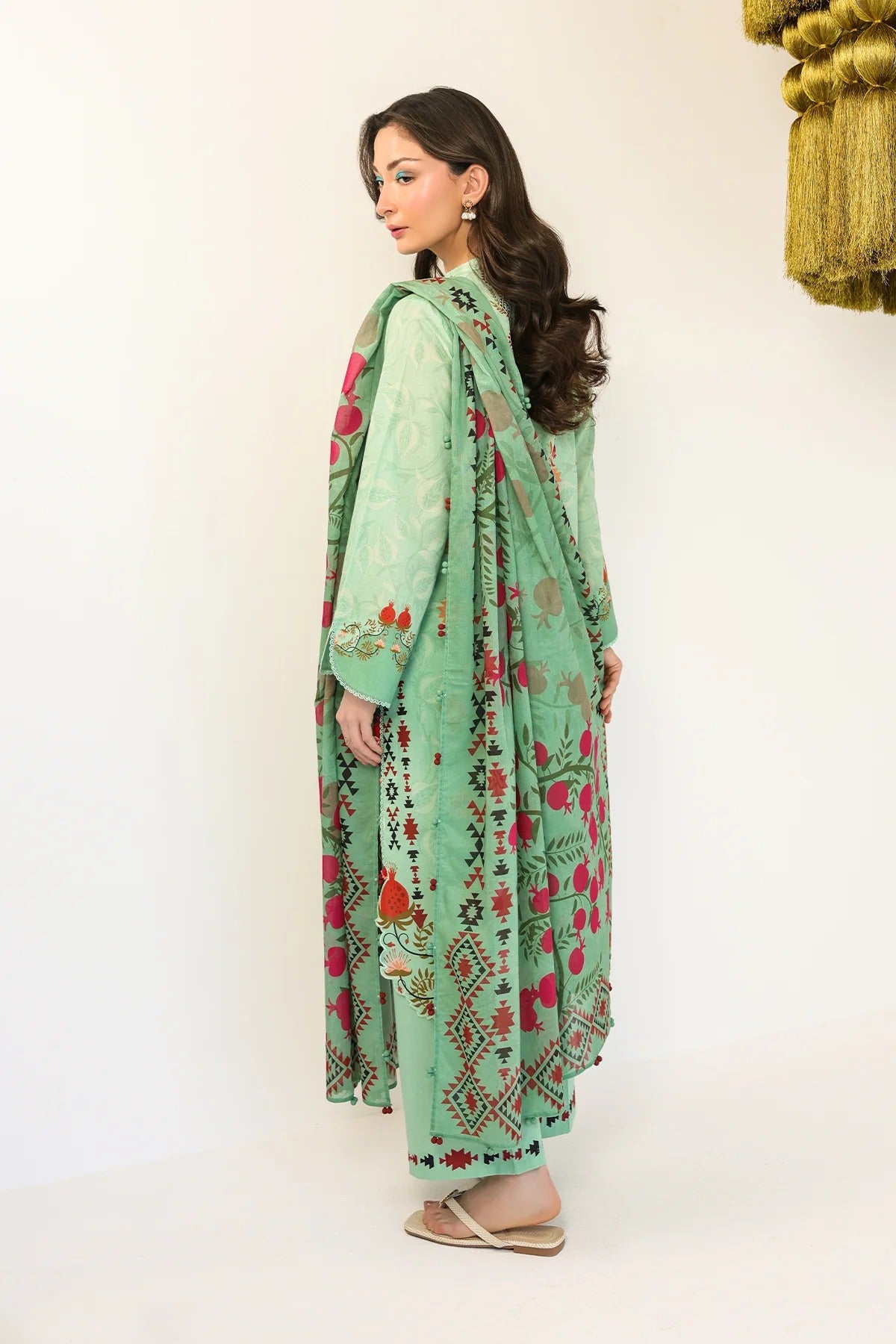LAWN - Rhea - Mint Blossom Reverie