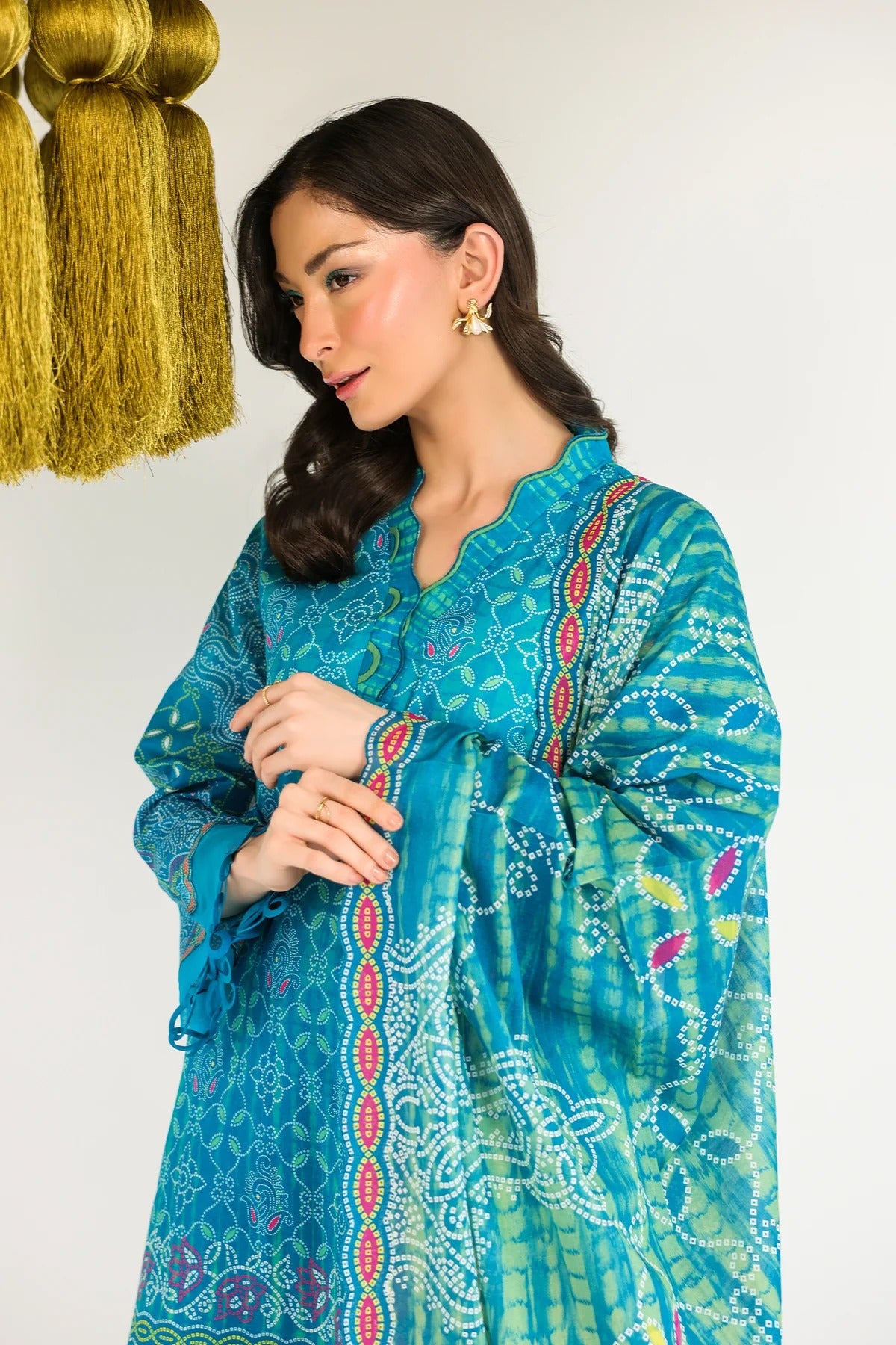 LAWN - Rhea - Emerald Echo