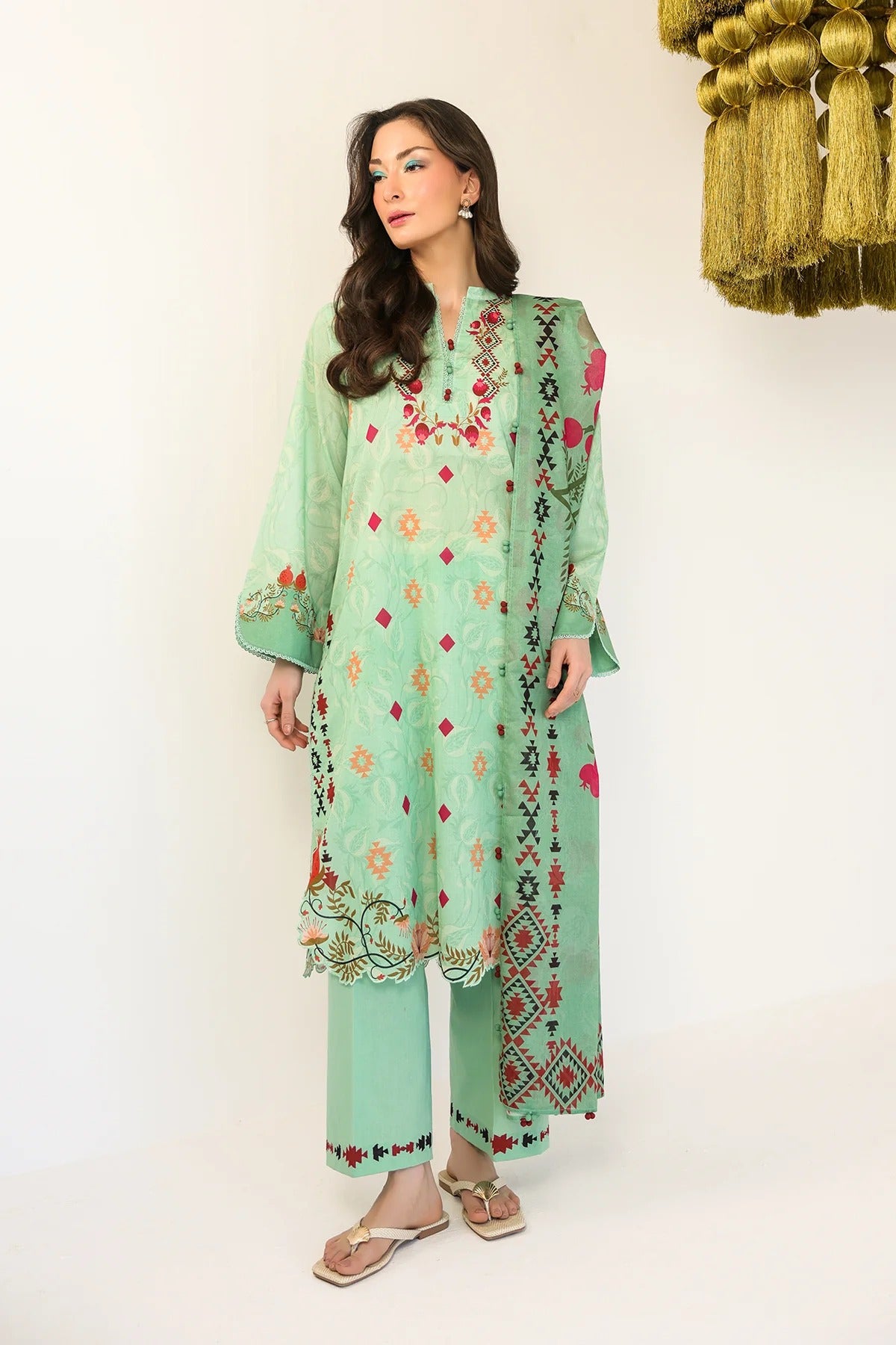 LAWN - Rhea - Mint Blossom Reverie
